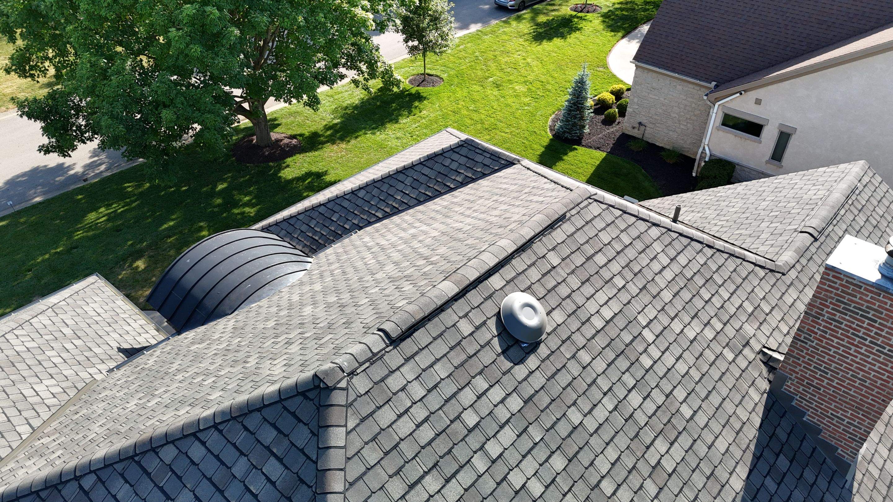 Certainteed Grand Manor Weathered Wood by Assured Restoration