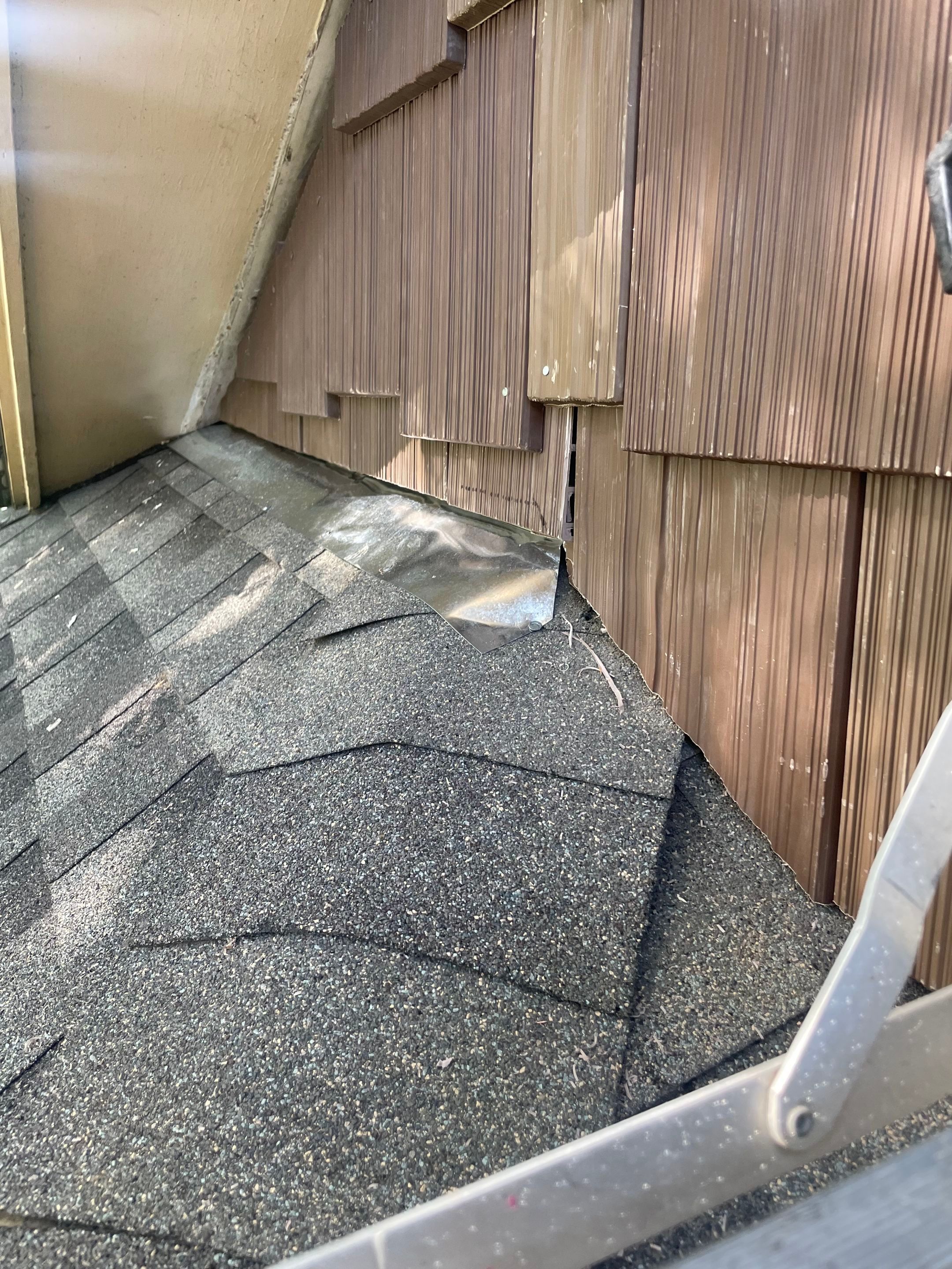Gable Ends in Lake Highlands - DaVinci Shakes by Bert Roofing Inc