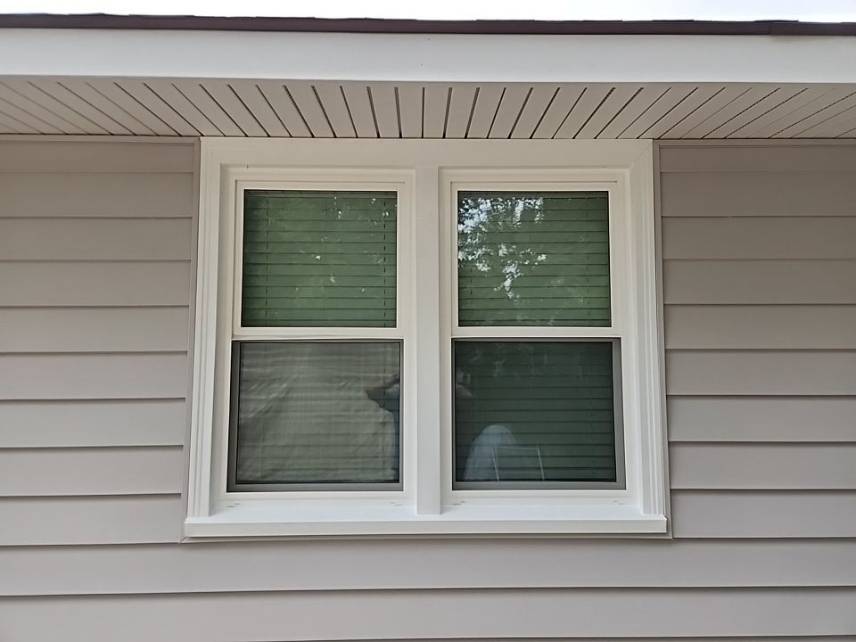 Siding Installation using Driftwood Craneboard D7 by EEC Windows, Siding & Roofing