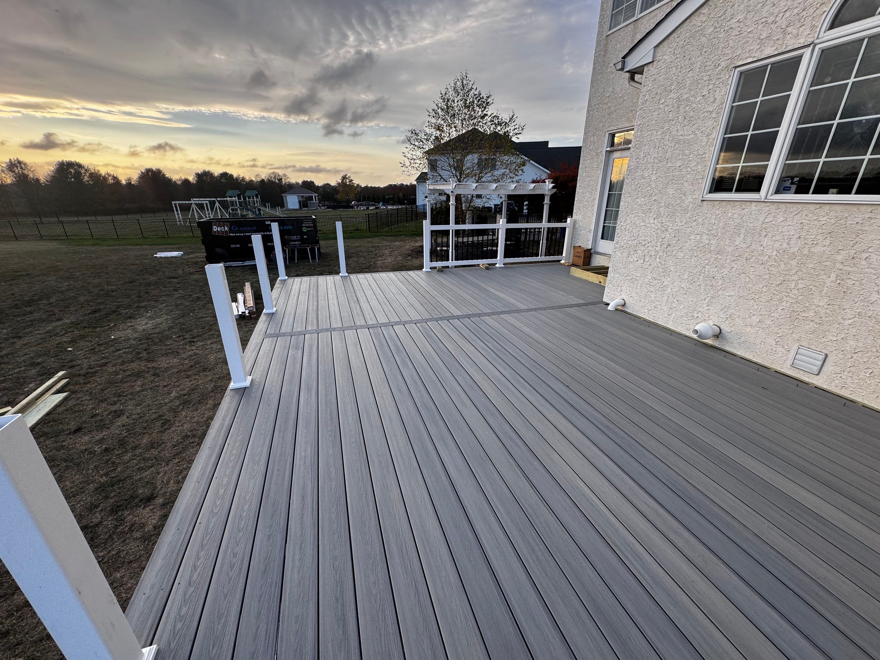 New Deck using Deckorators Venture - Color Saltwater by deck guardian