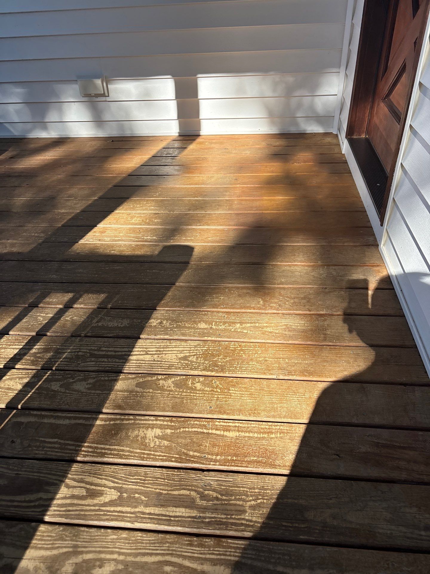 Wood Deck using Wood Sealant by DuraSeal