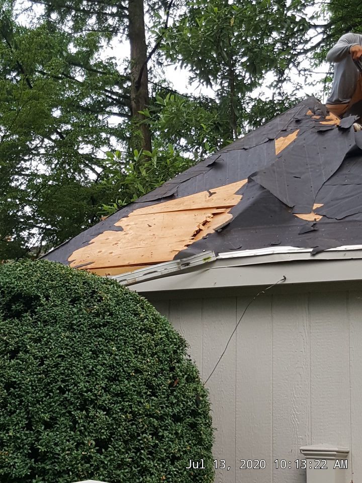 Cedar Roof in Ruxton using Cedar Roof by Roof Right Inc