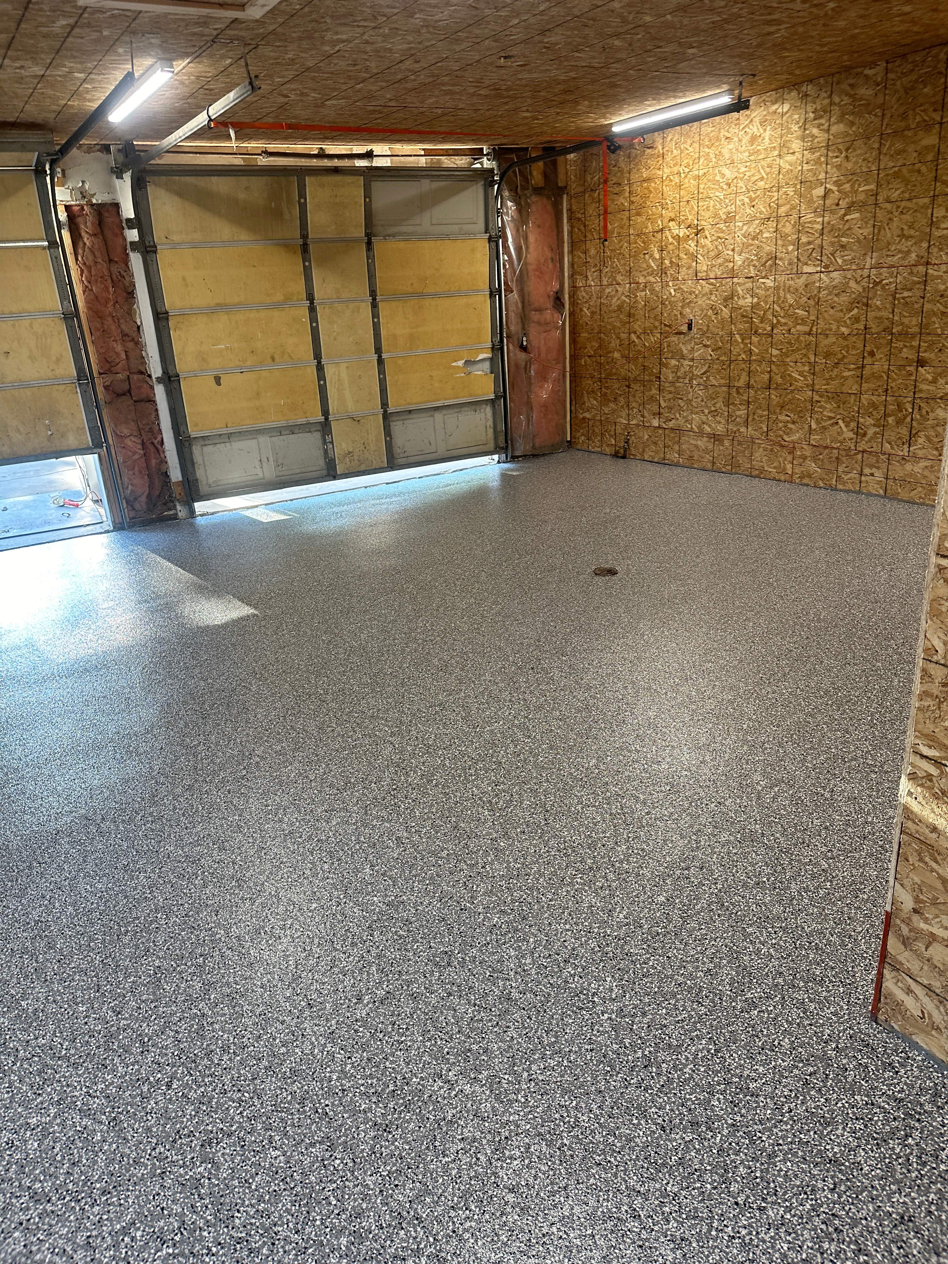 Wombat Garage & Quartz Patio Lincoln by Loud Bros