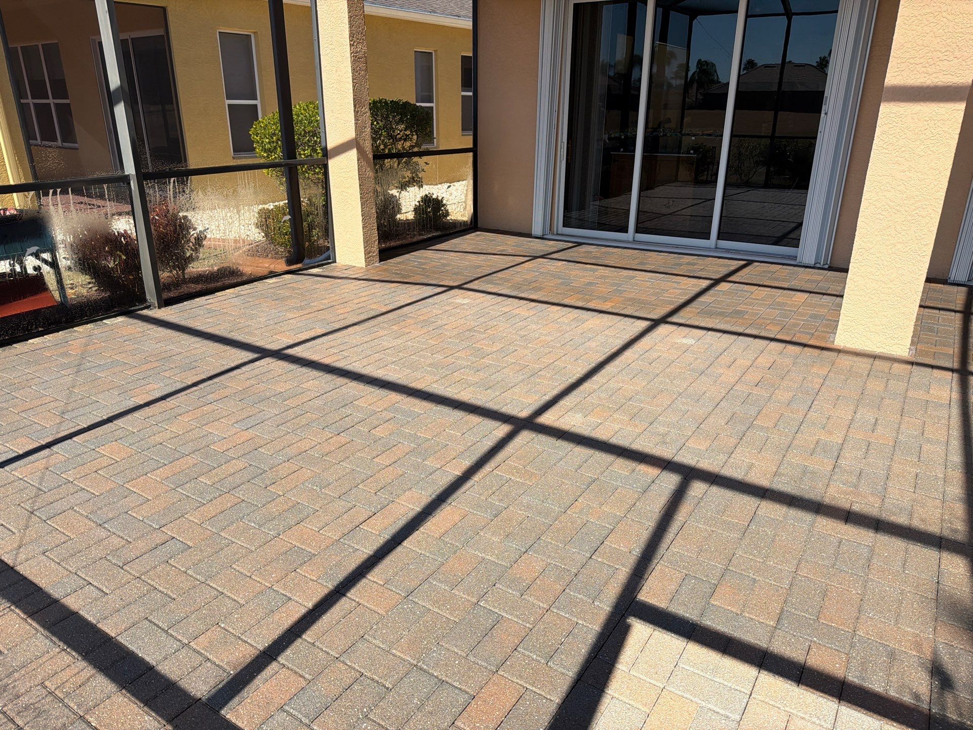 Lanai and Driveway Paver Sealing Project in Sun City Center by Supreme Paver Experts