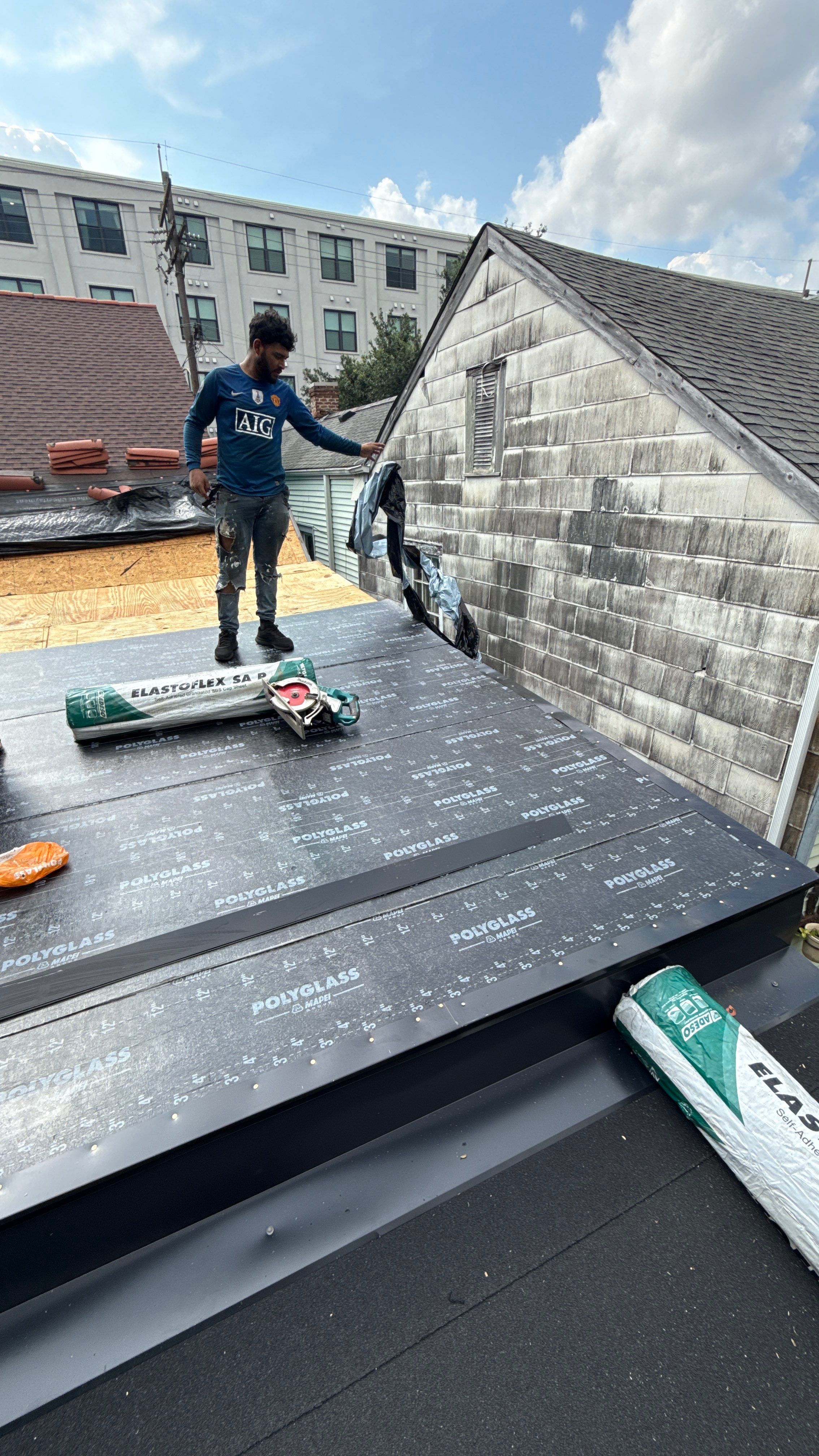 Roof Replacement in New Orleans by HDS Contractors