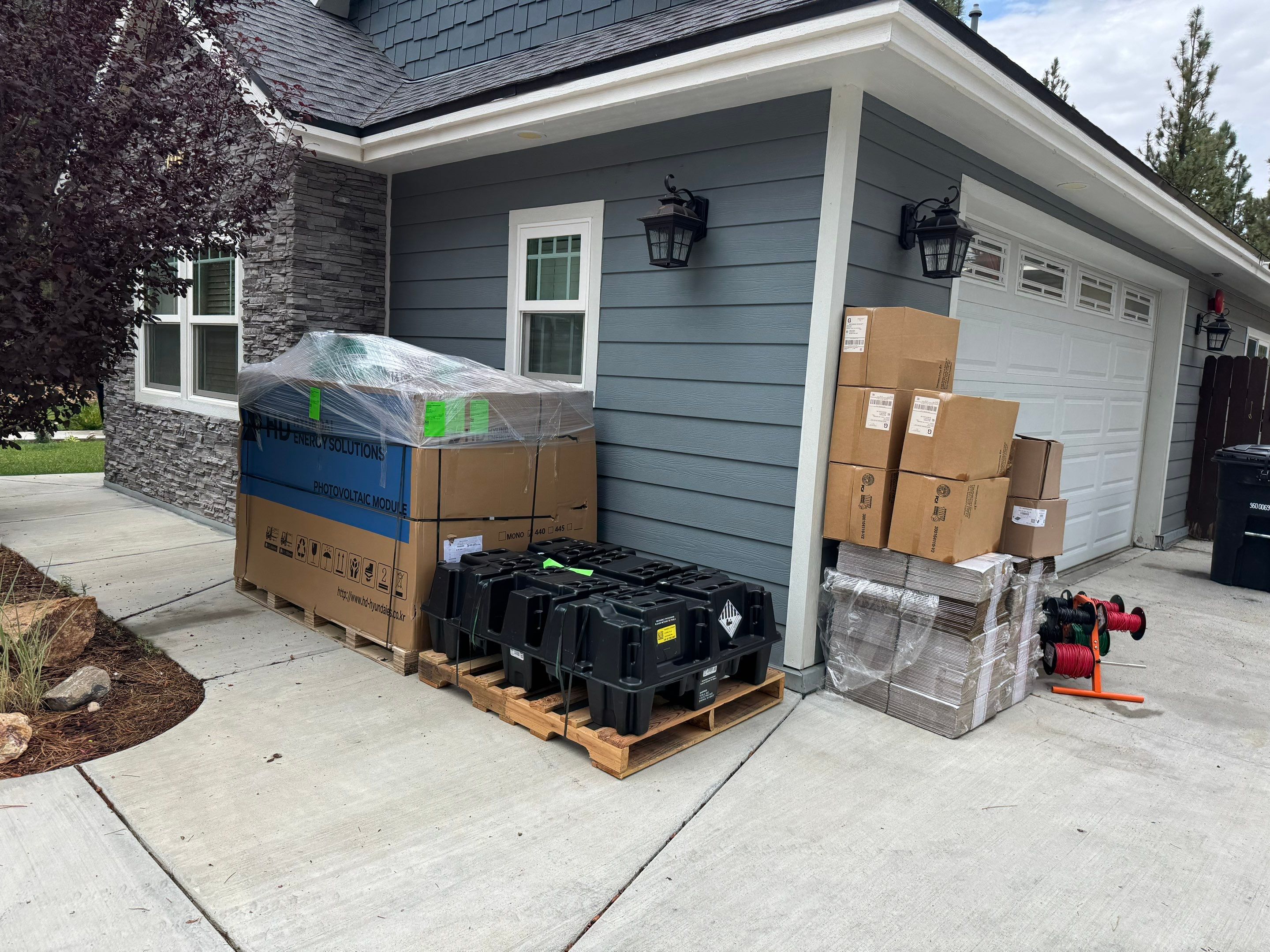 Residential Solar Array and Tesla Powerwall Installation in Big Bear by VIBE SOLAR