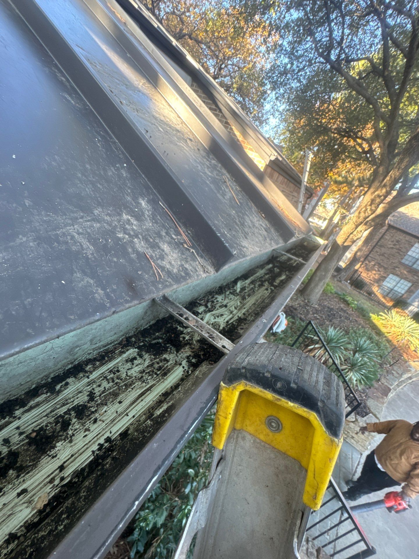 Commercial gutter cleaning Denton, TX after photo with clean gutters