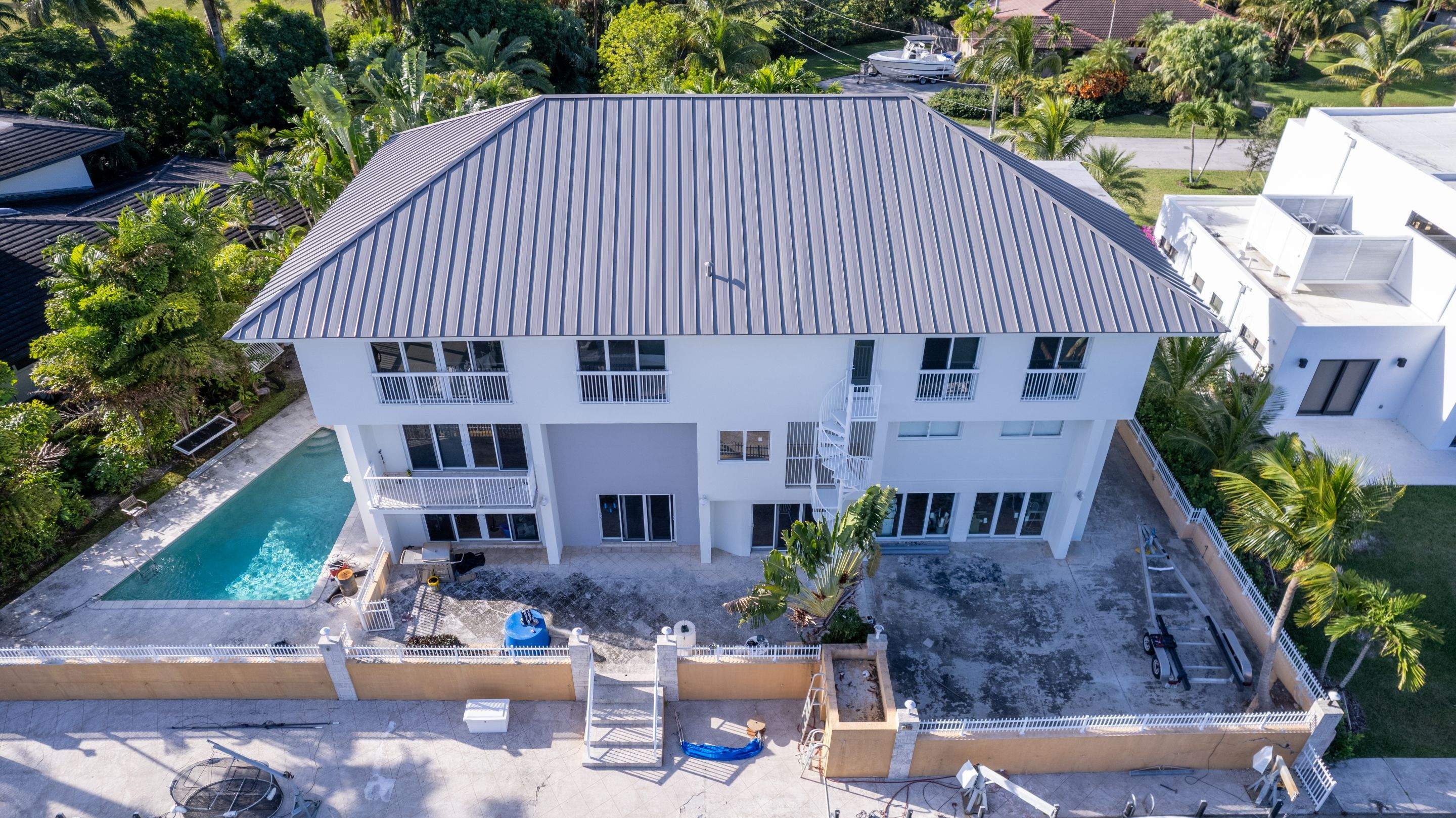 Metal Roof - Aluminum - Slate Gray by Istueta Roofing