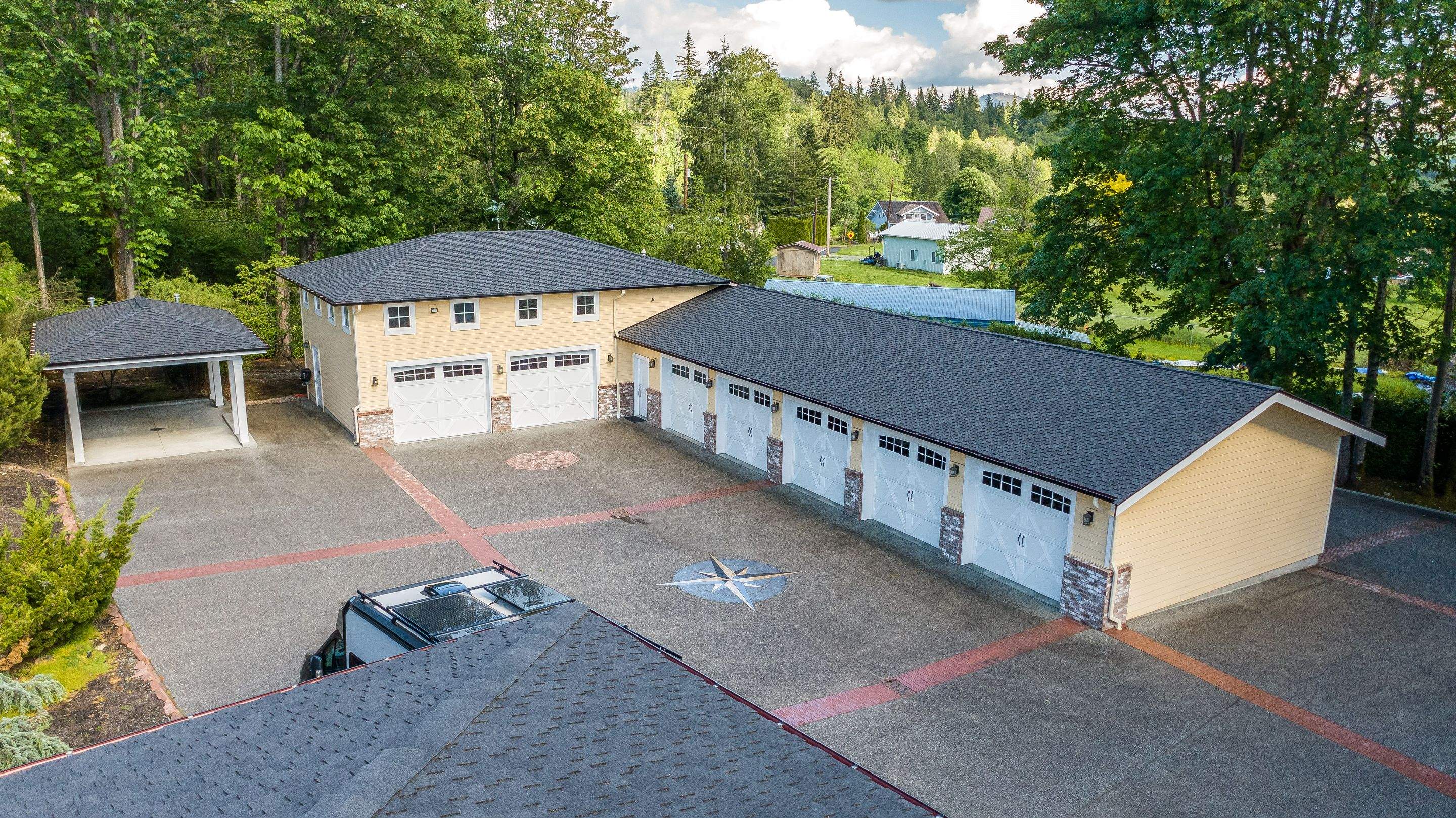 Presidential TL Roof Replacement in Seattle by RoofSmart