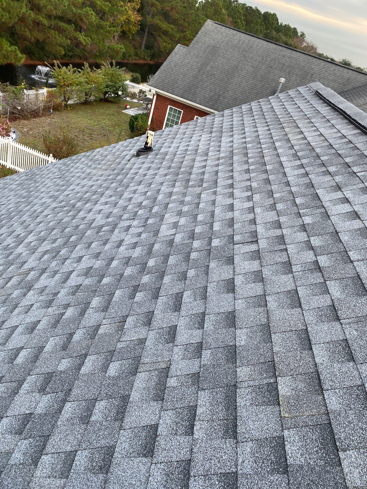 GAF HDZ - Oyster Grey by Linta Roofing