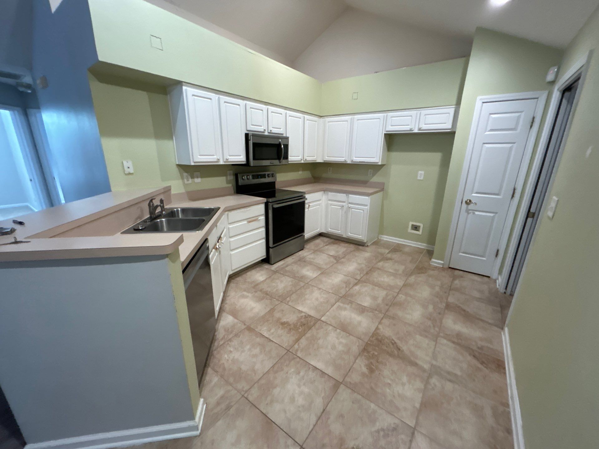 901 Centre Park Ct — Stone Mountain | RenoMaxIT by RENOMAXIT, LLC