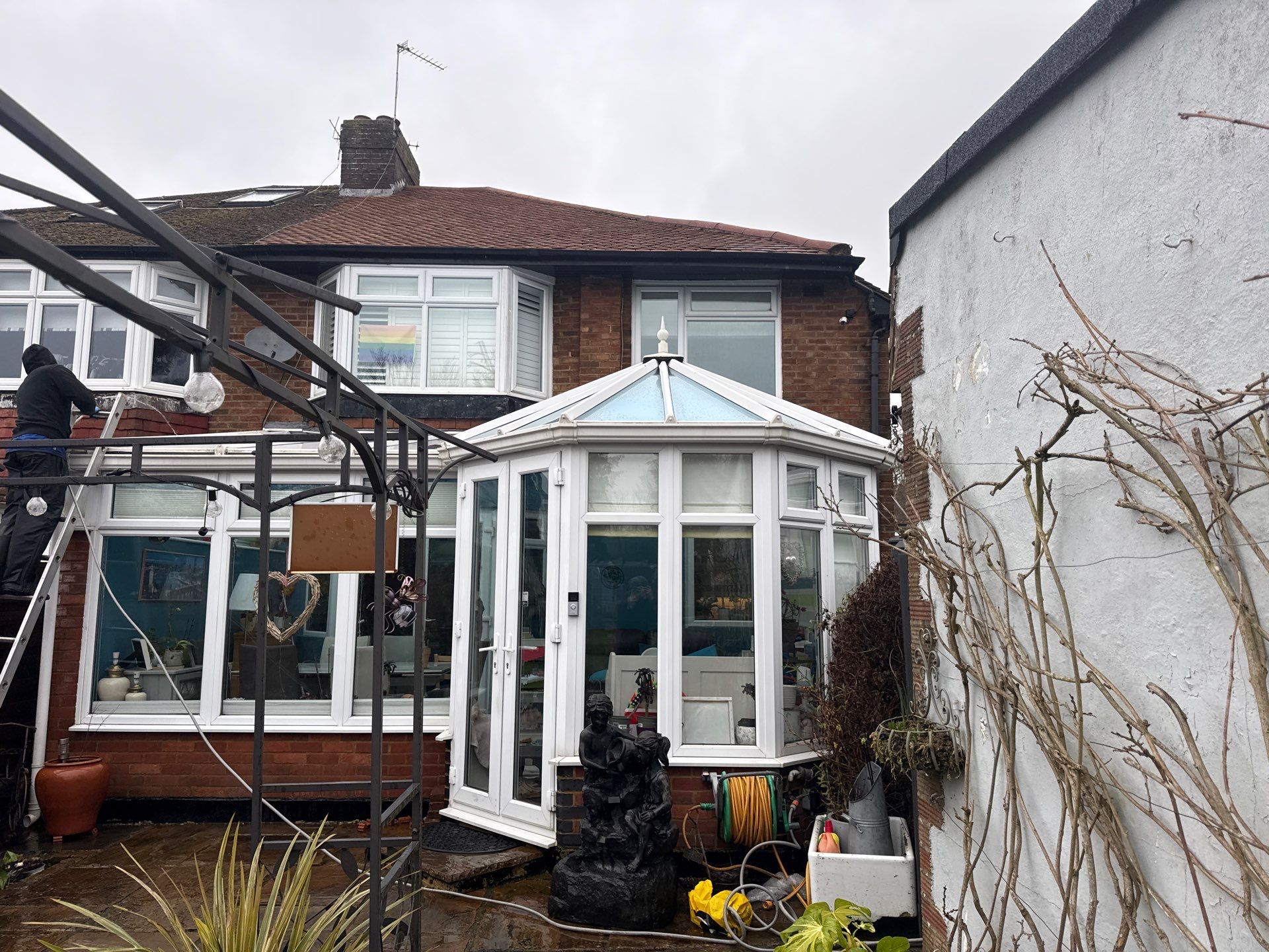 Roof Clean Epsom by Ges Exterior Cleaning ltd