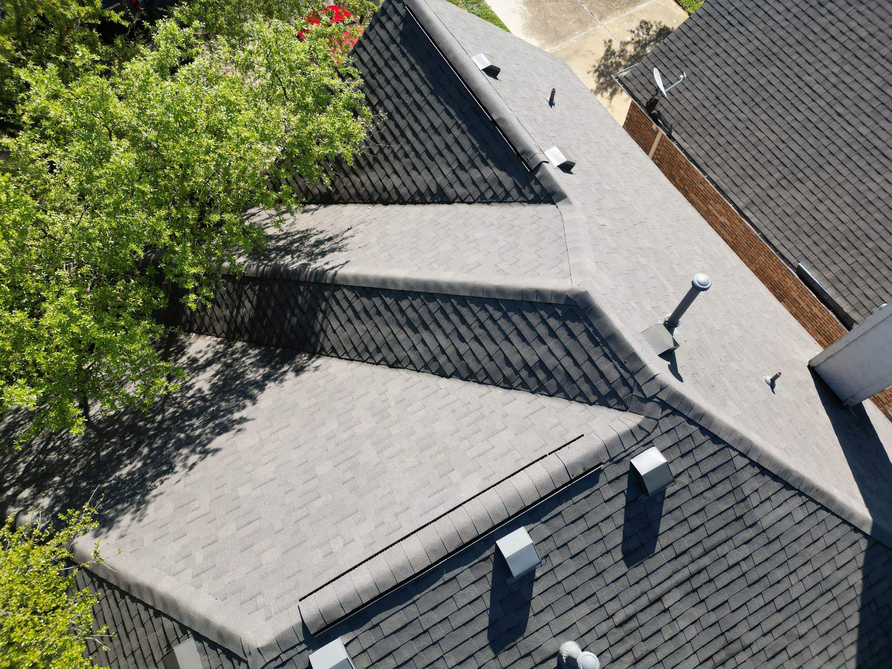 Weathered Wood - Malarkey Highlander by RoofsOnly.com