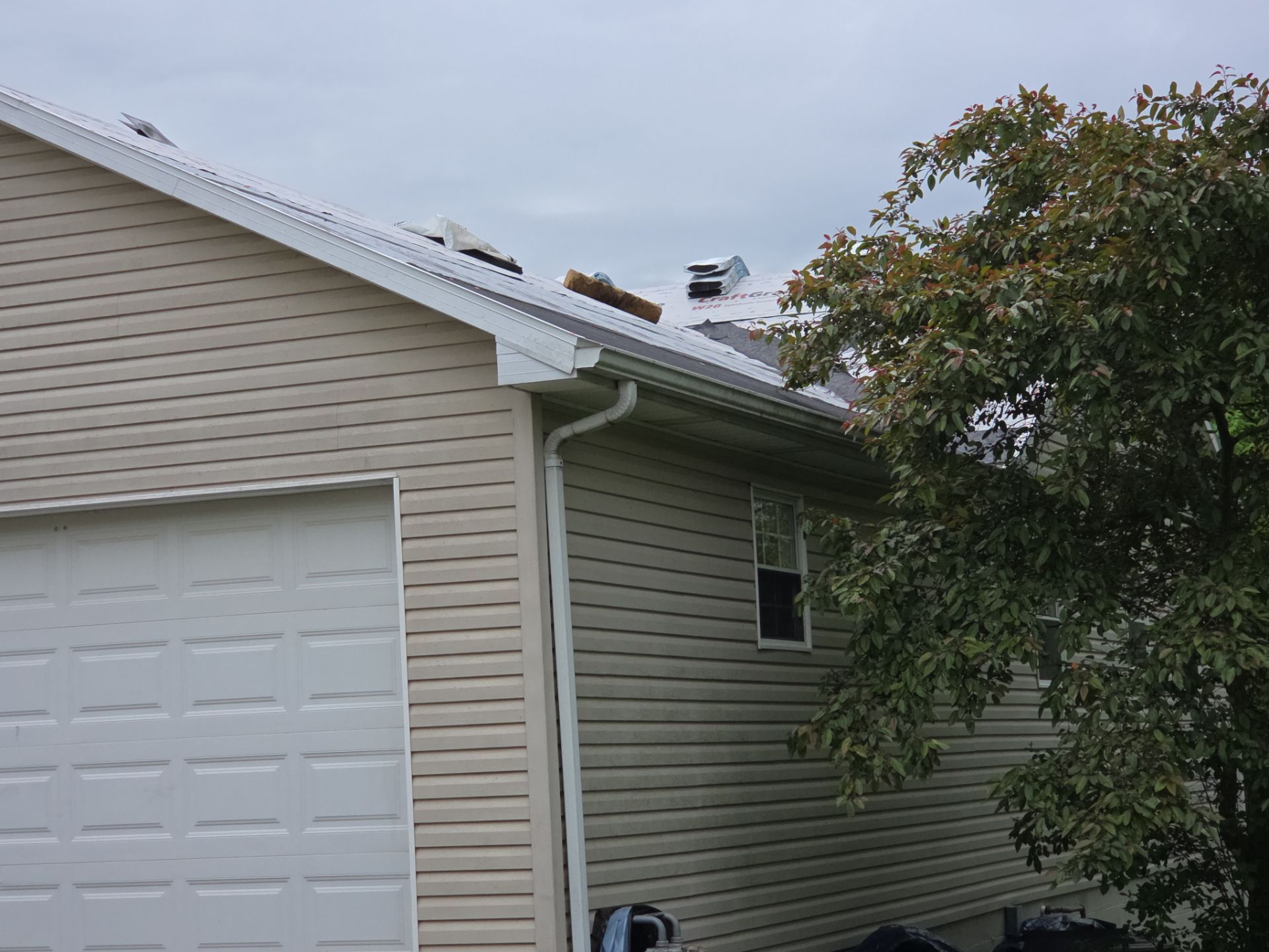 Residential Roofing Installation using Platinum Shield Roofing System from Mr. Roofer by Mr. Roofer