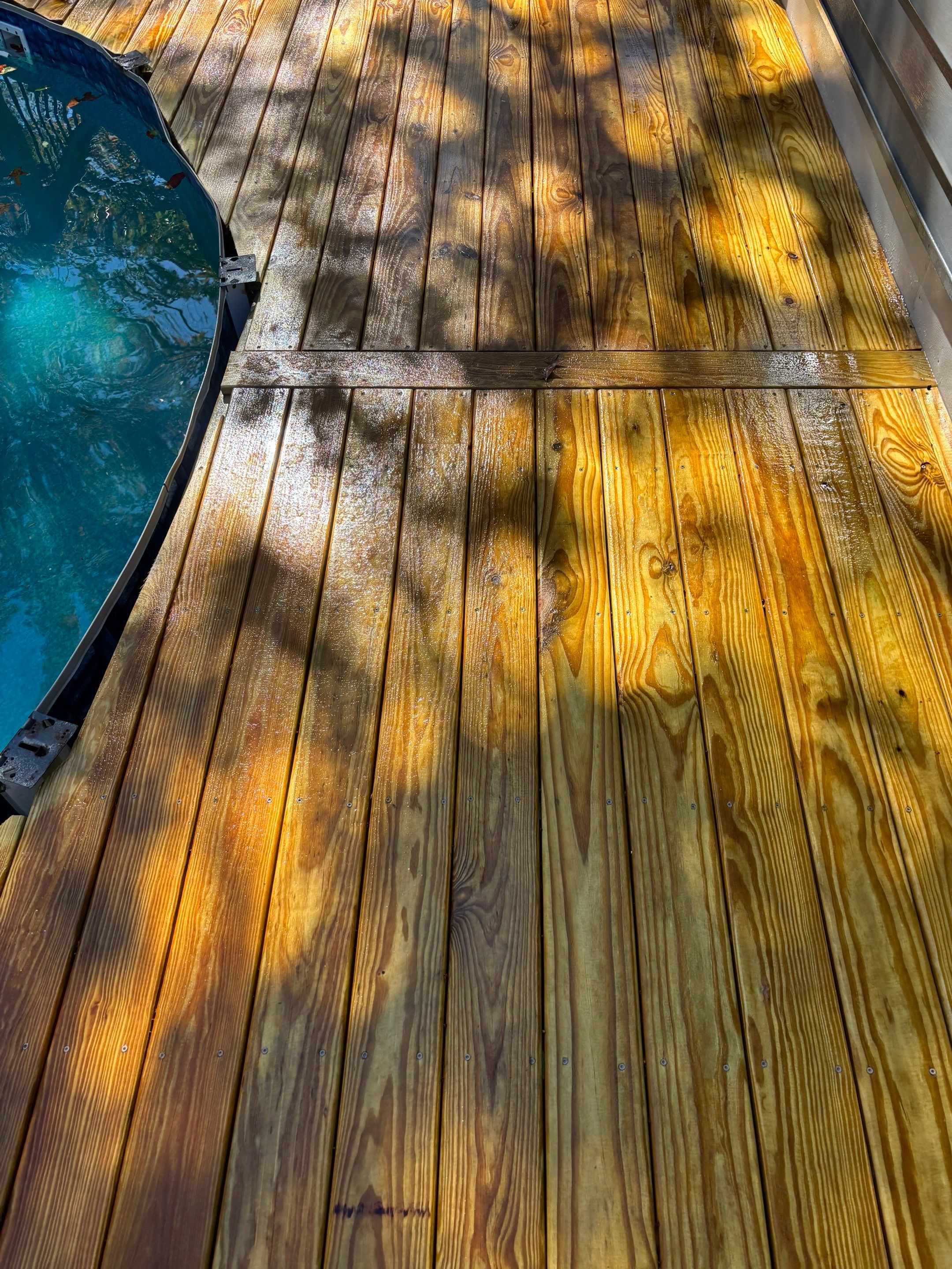 Wood Deck using Wood Sealant by DuraSeal