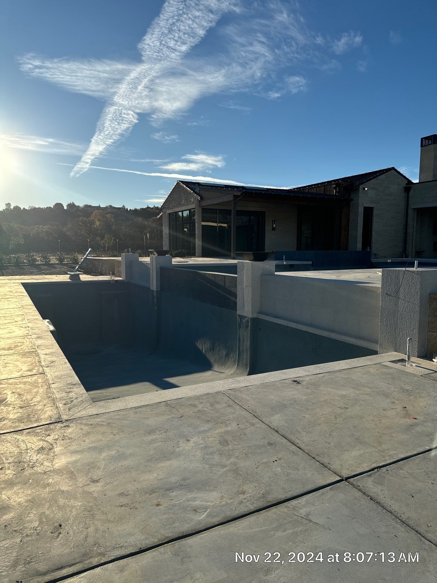 Jumbo Double Pool with Negative Edge by Pinnacle Pools and Spas - DFW