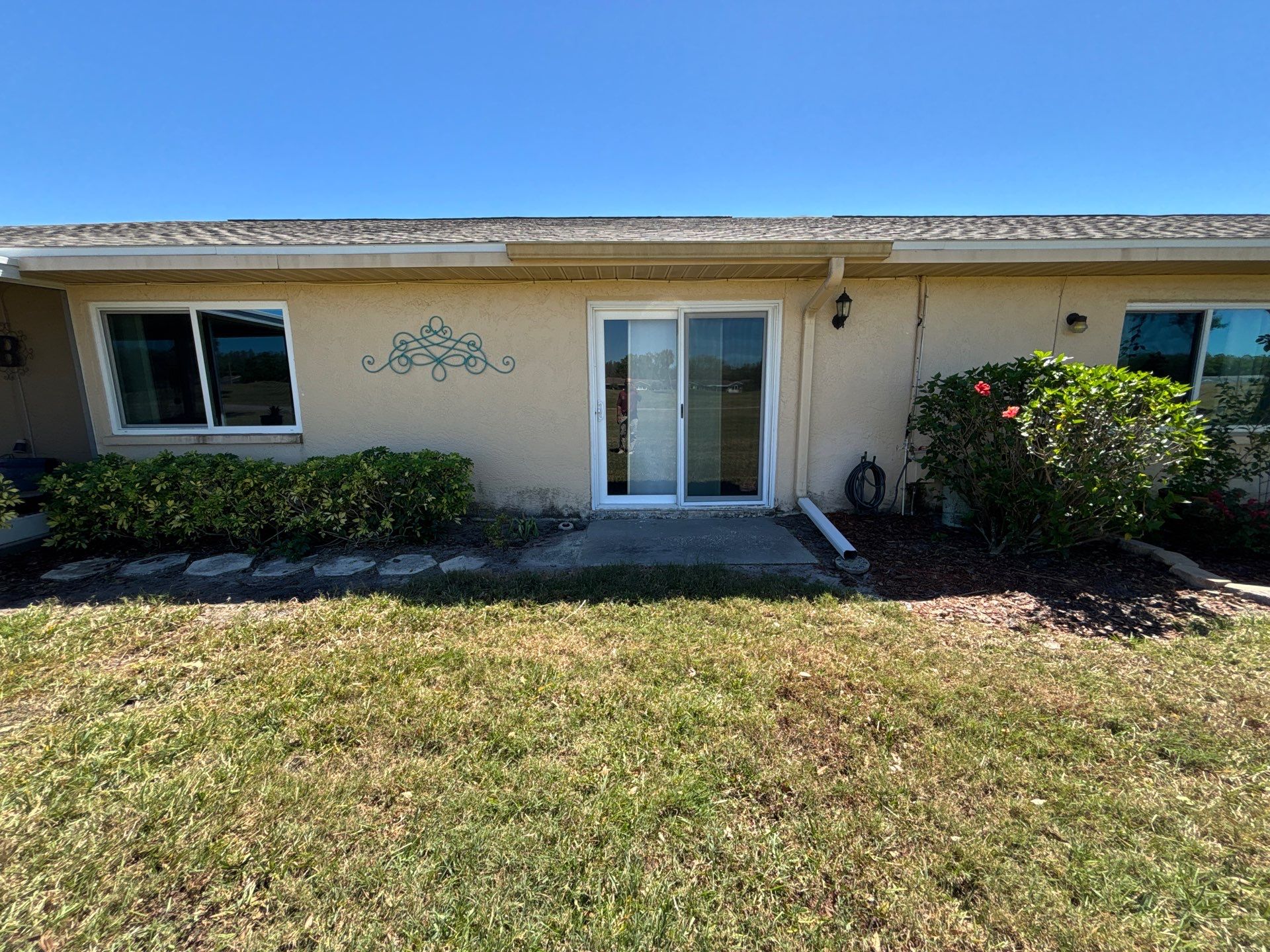 White Vinyl Gutters Installation in Sarasota FL by Gutter Professors