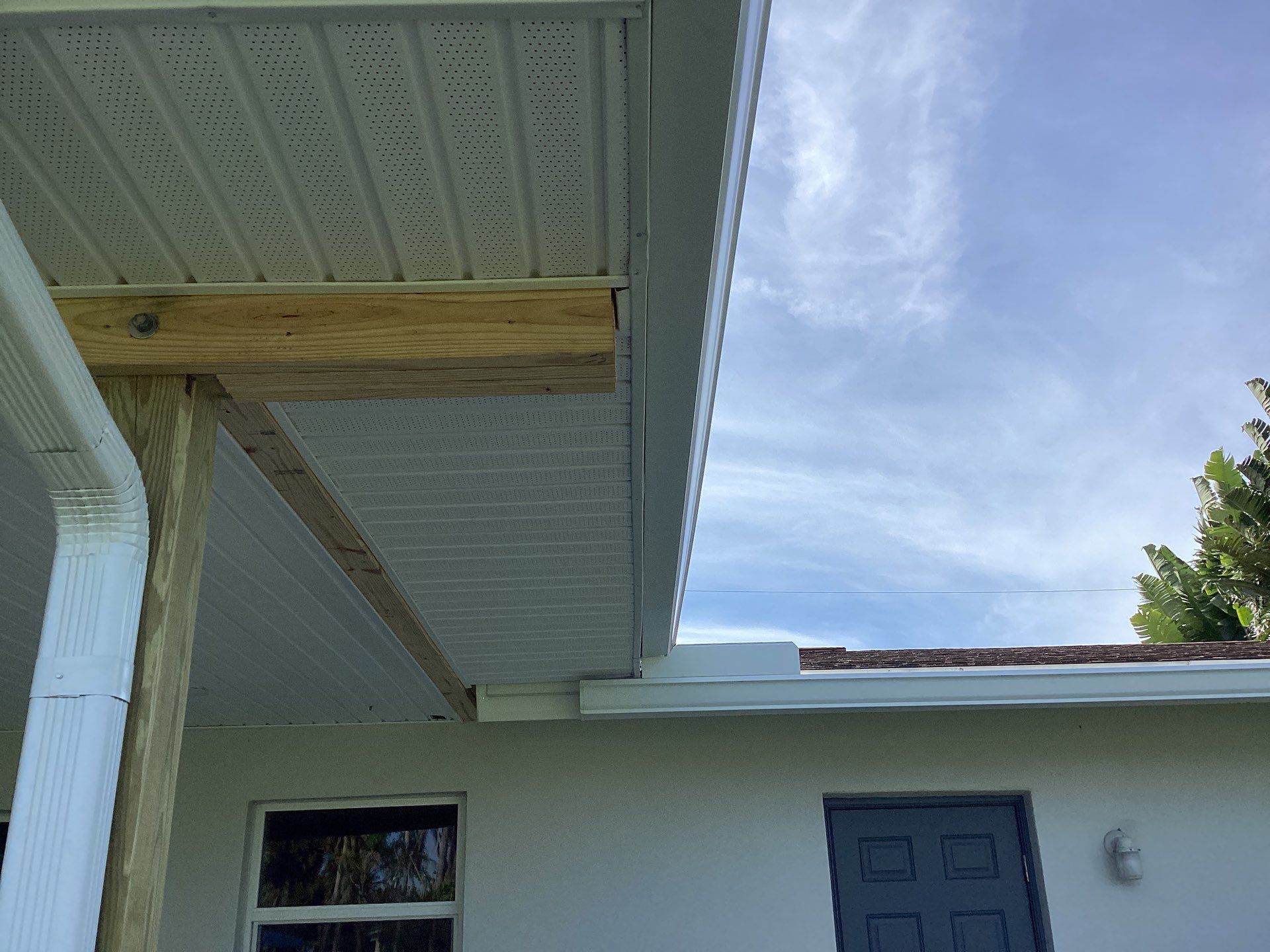 7-Inch K-Style Gutters Installed in Fort Myers FL by Gutter Professor by Gutter Professors