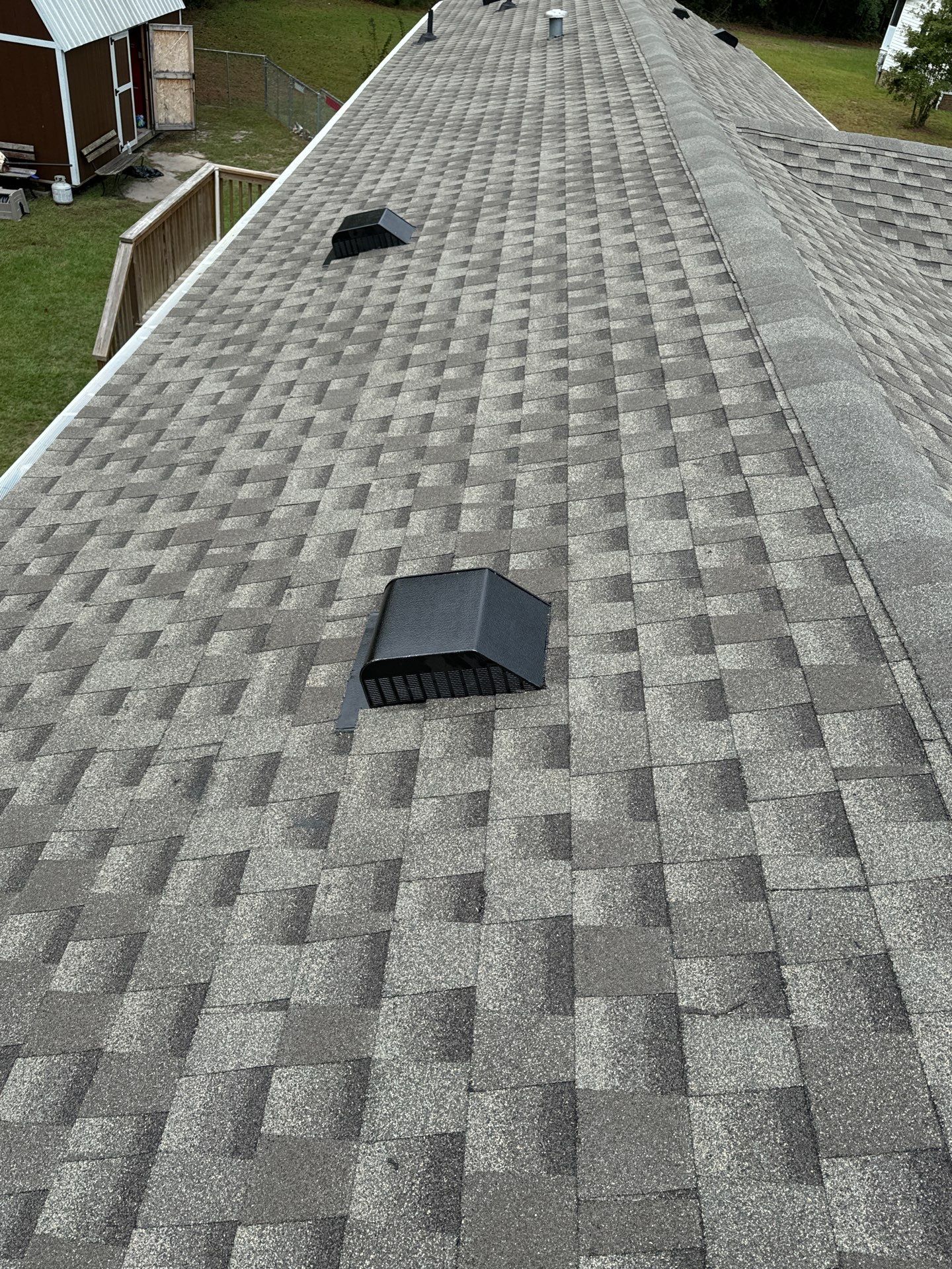 GAF HDZ - Weathered Wood by Linta Roofing Inc