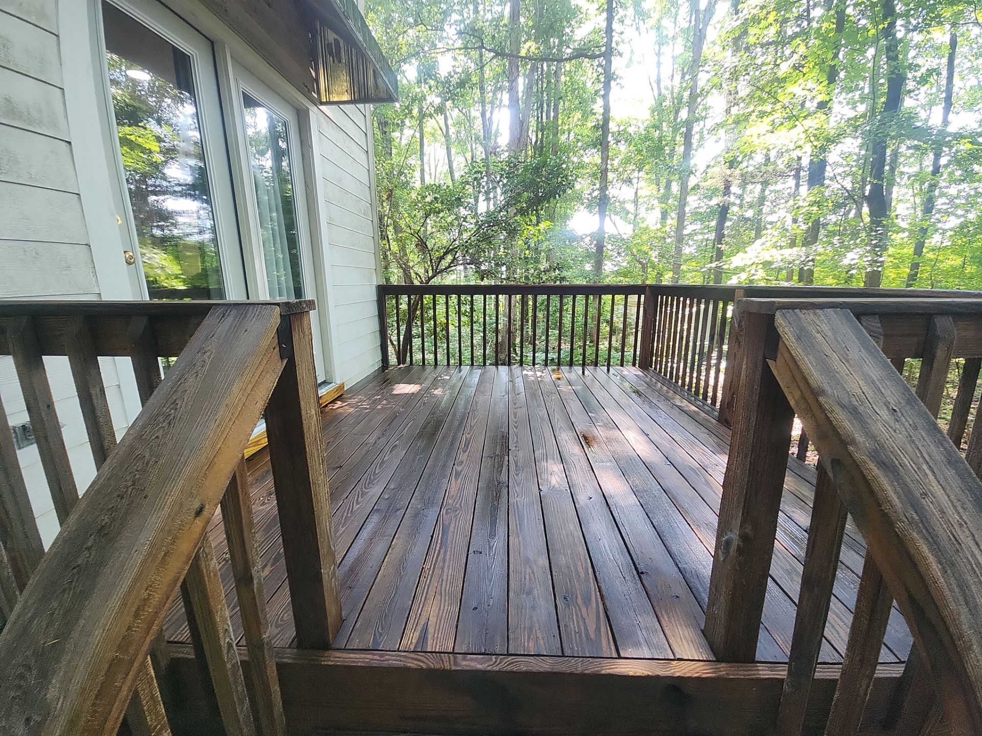 Wood Deck using Wood Sealant by DuraSeal