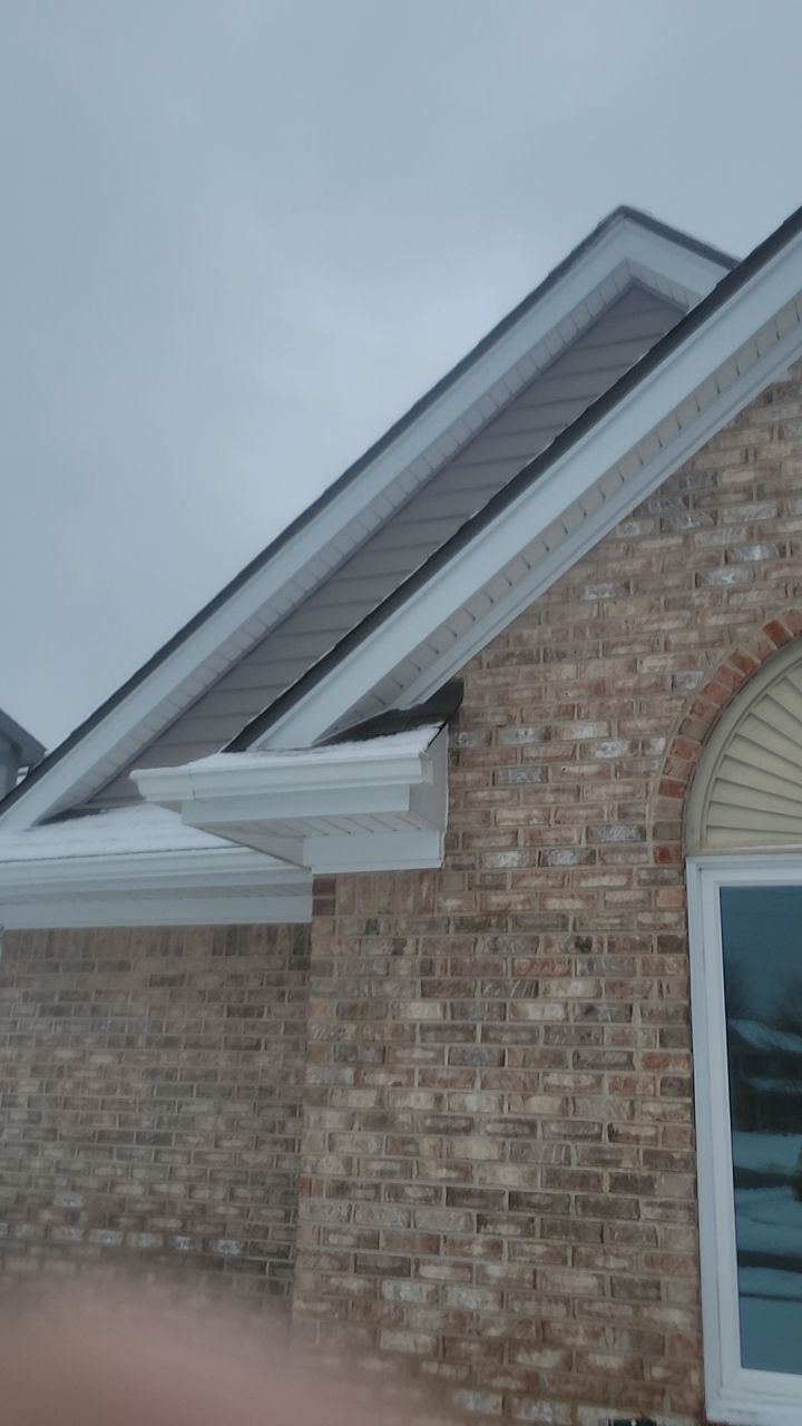 CertainTeed Cedarboards B&B + Alside UltraMax Windows Triple Pane by 180 Contractors