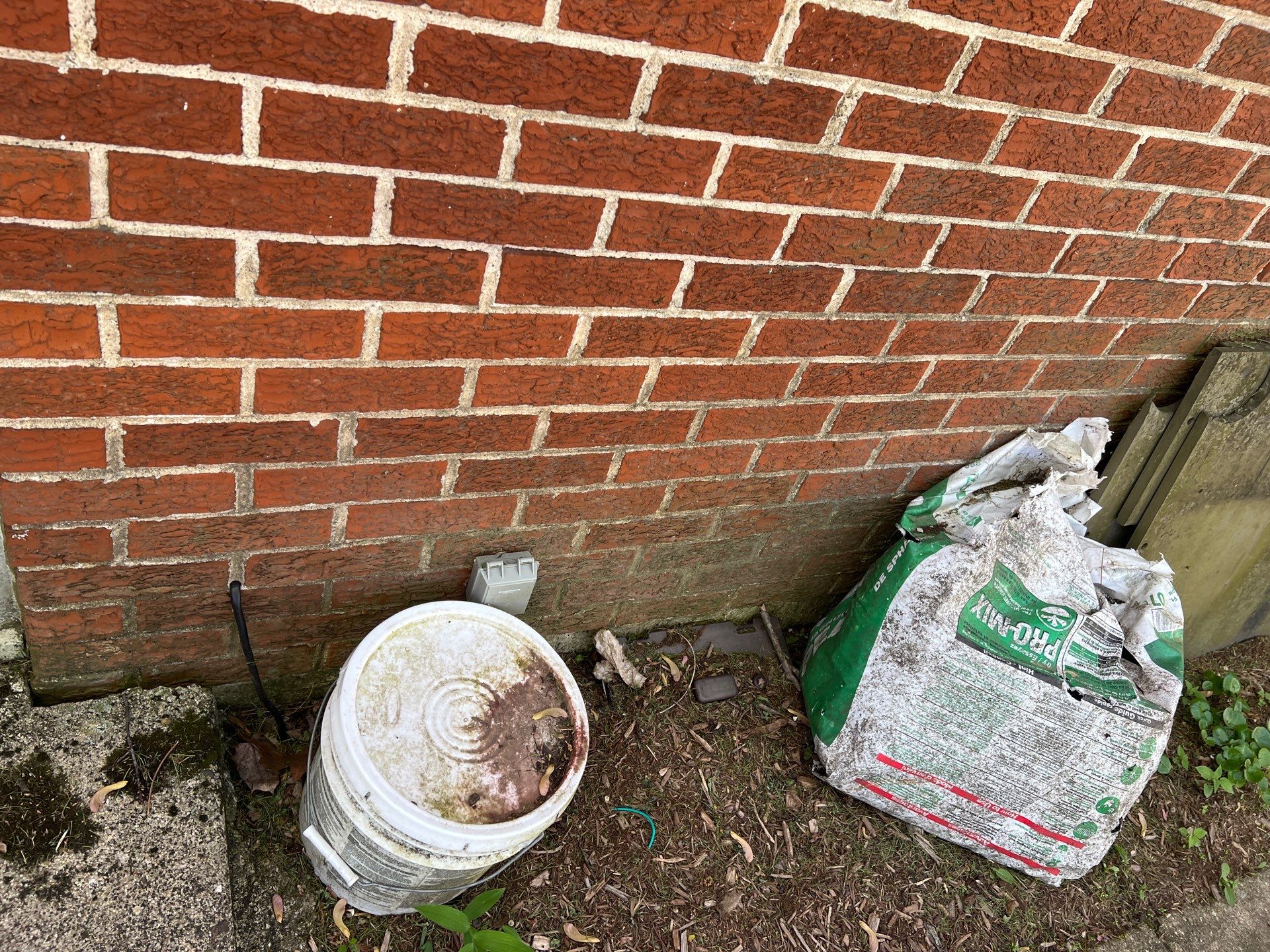 Housewashing  using Algaecide, soft wash soap by Northern Power Washing LLC.