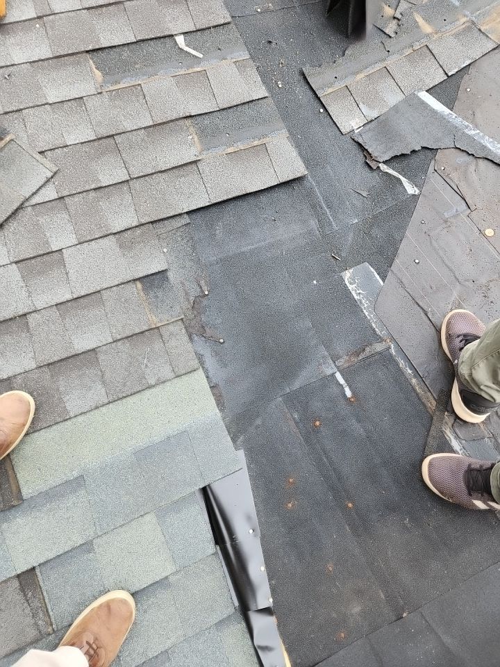 Residential Roofing Repair using Ashphalt Shingles by Indigo State Roofing