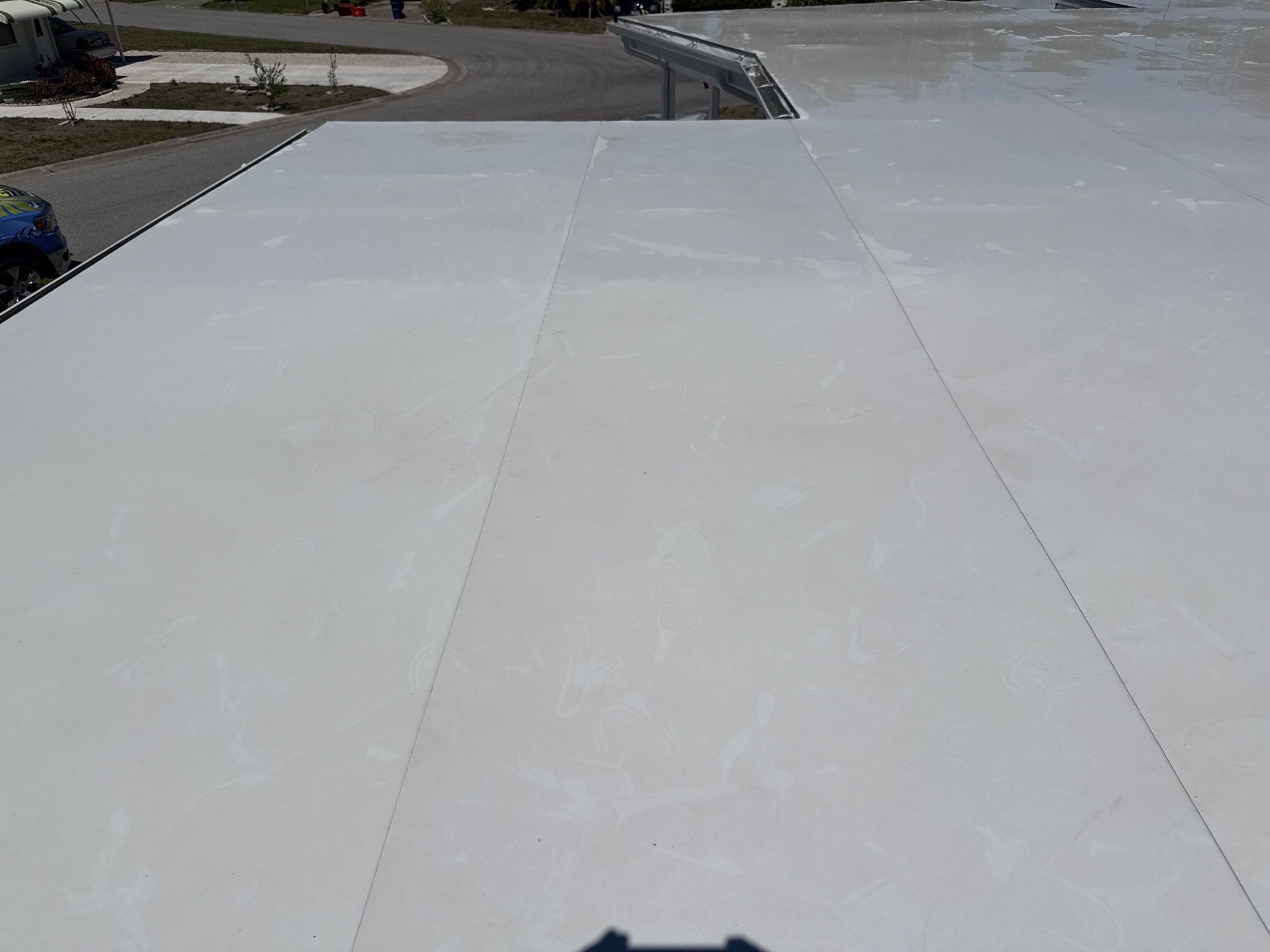TPO Roof Cleaning – Tri-Par Estates, Sarasota, FL (5-Star Review) by Sunshine AquaWash