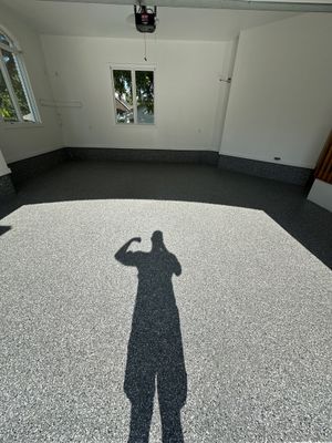 FLEXING 💪 on the Old Epoxy Coating with a Polyaspartic Coating Built to Last 💪