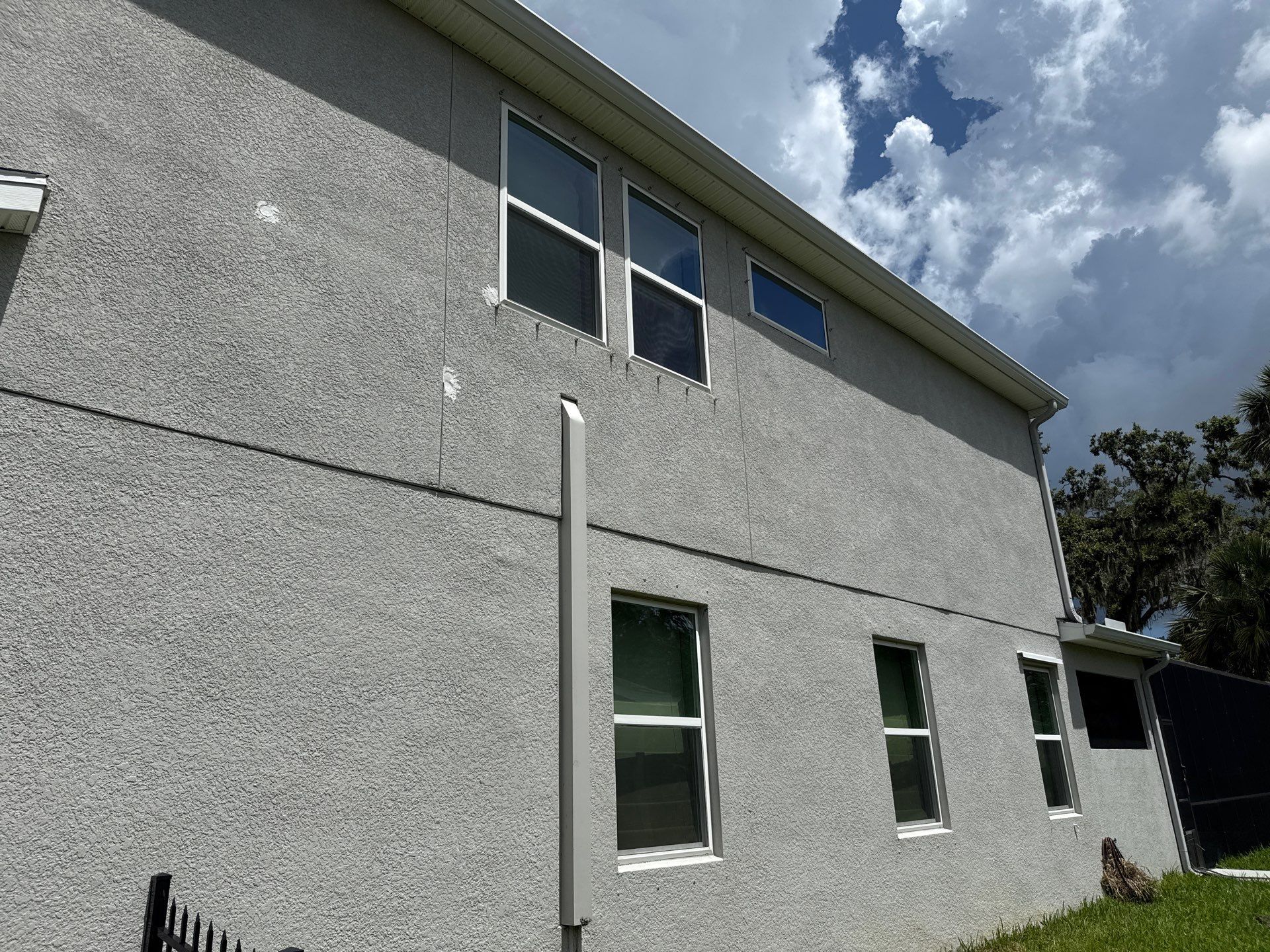 HOA-Required House Wash & Concrete Cleaning – Old Mill Preserve, Palmetto, FL by Sunshine AquaWash