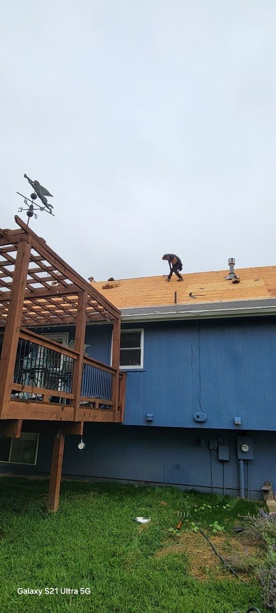 Residential Roofing Installation using OC Duration  by EEC  Windows, Siding & Roofing 