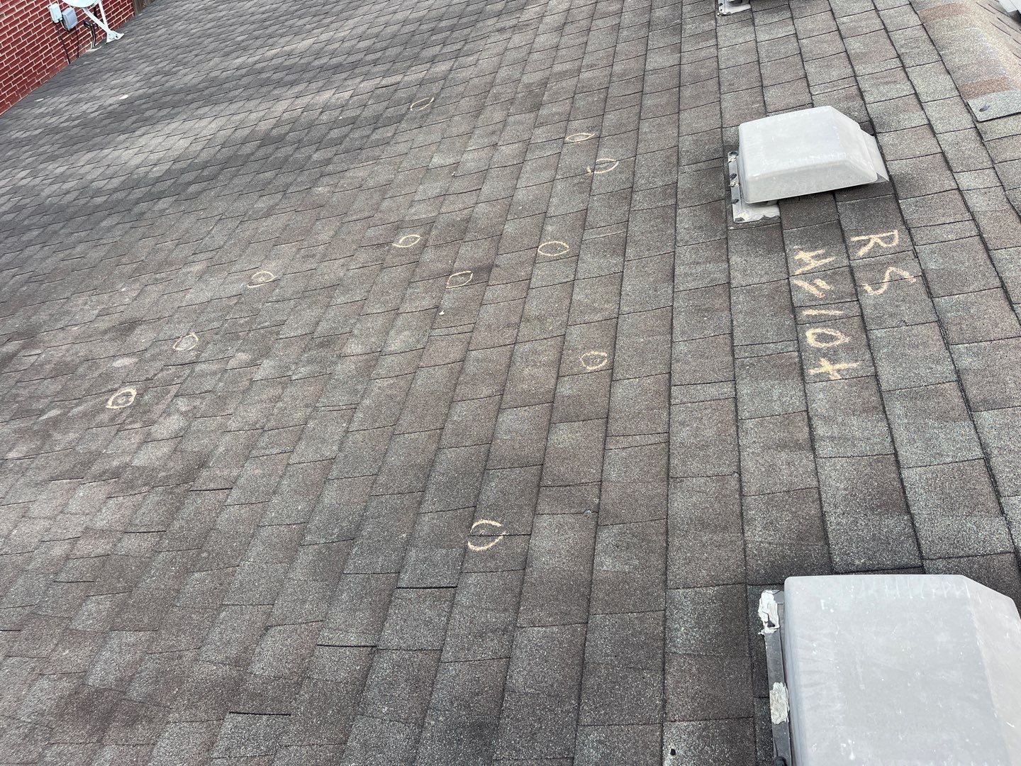 Residential Roofing Installation using Owen's Corning Duration (Lifetime) Shingles by Roof Repair Company