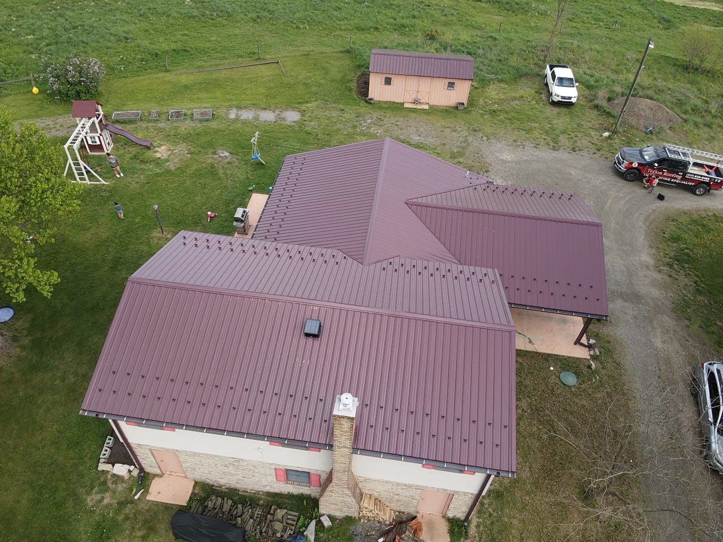 Metal Roof Installation using Everlast Azm panel w/ colourbond process by Teflon Roofing