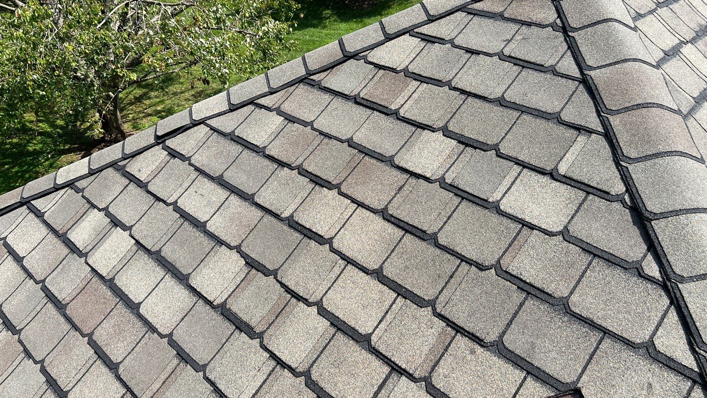 Roof Replacement using Certainteed Grand Manor Shingles by American Home Contractors