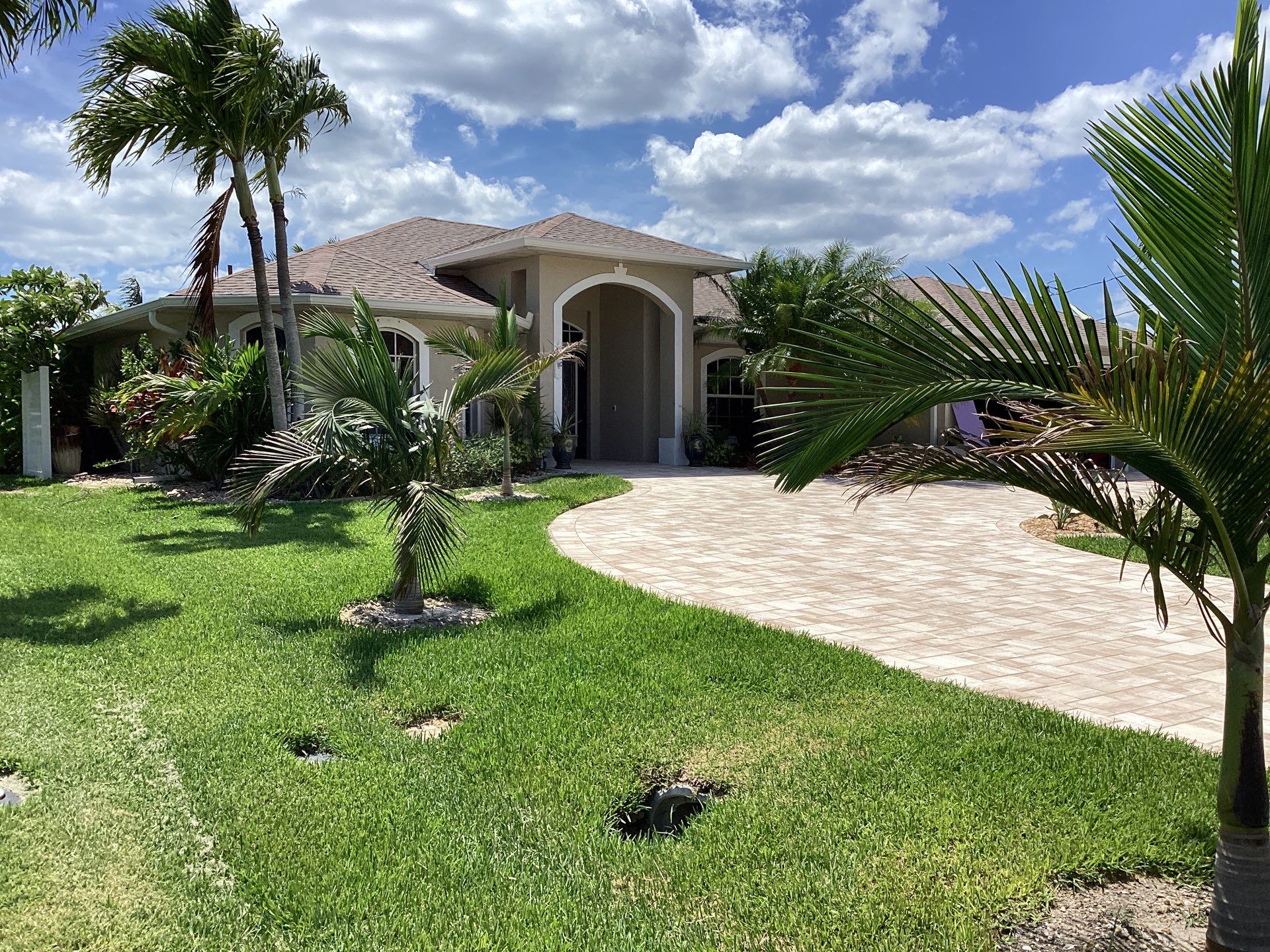 Soffit and Fascia Installation using Vinyl Soffit by Gutter Professors