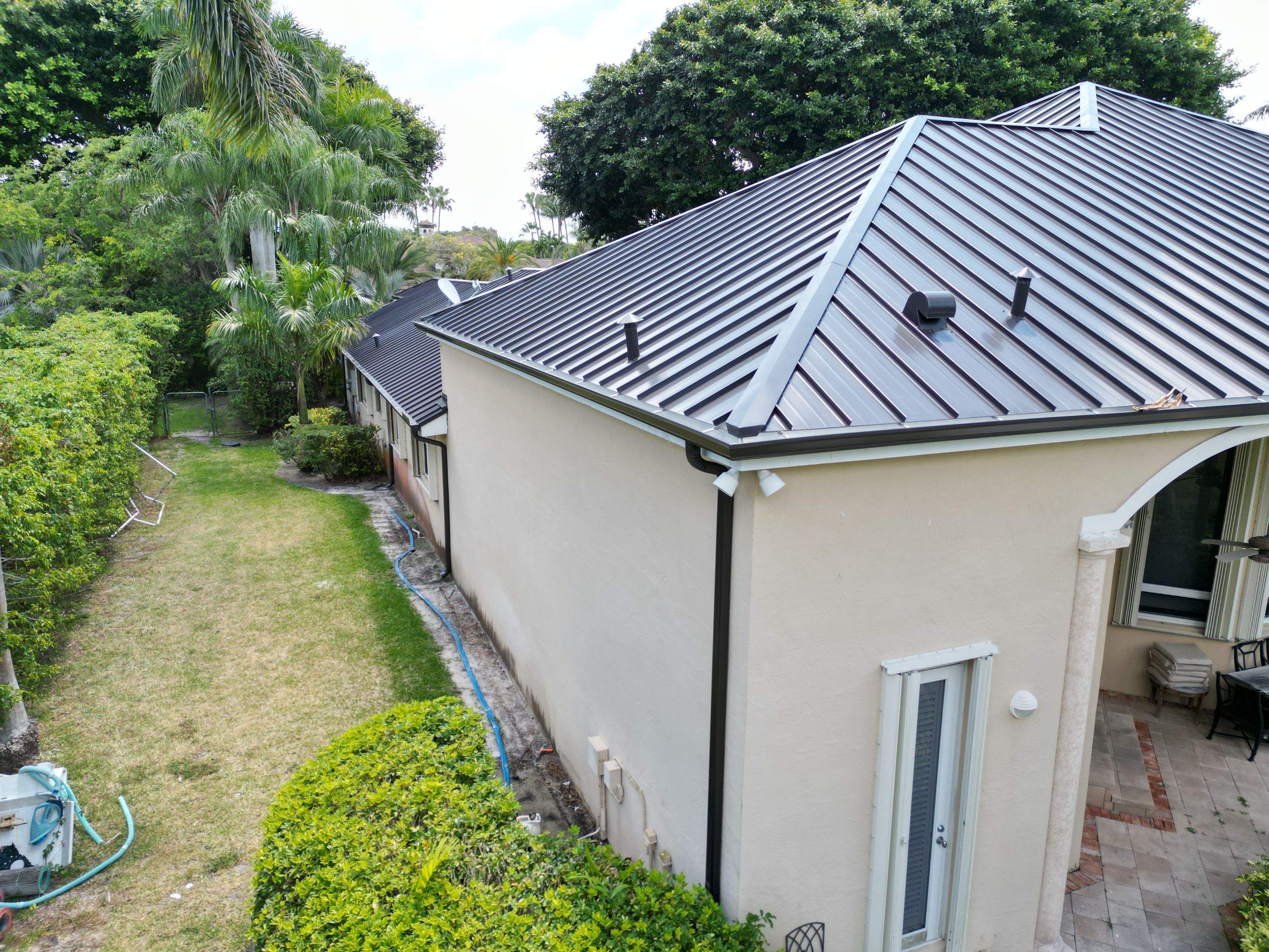 Metal Roof - Galvalume - Dark Bronze by Istueta Roofing