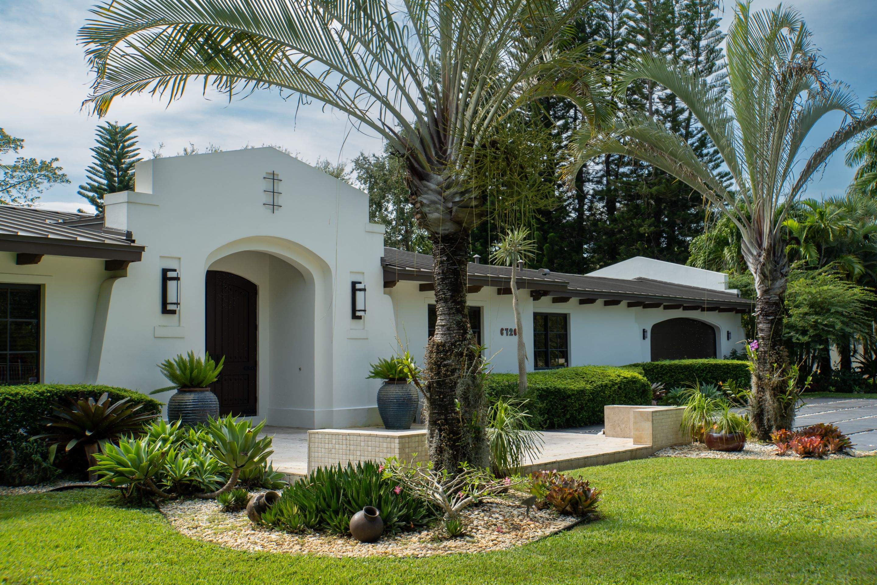 Metal Roof - Galvalume - Medium Bronze by Istueta Roofing
