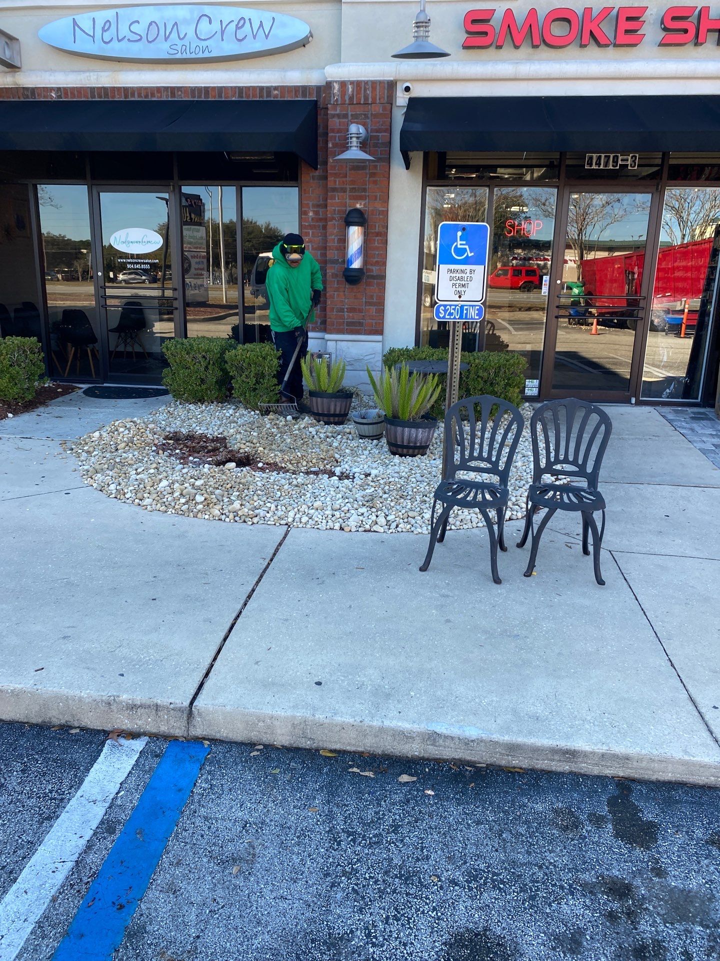 Larry’s Giant Subs | Rock & Mulch by ProGreen Services