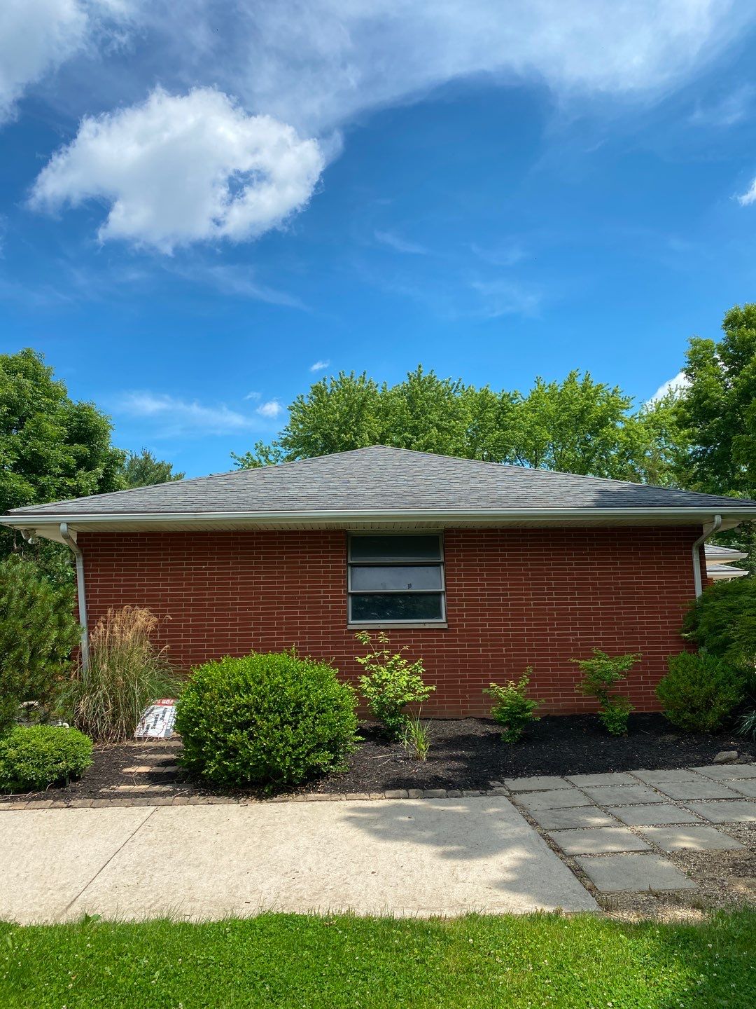 Landmark Pro Installation in Lewis Center by Best Roofing & Siding Company