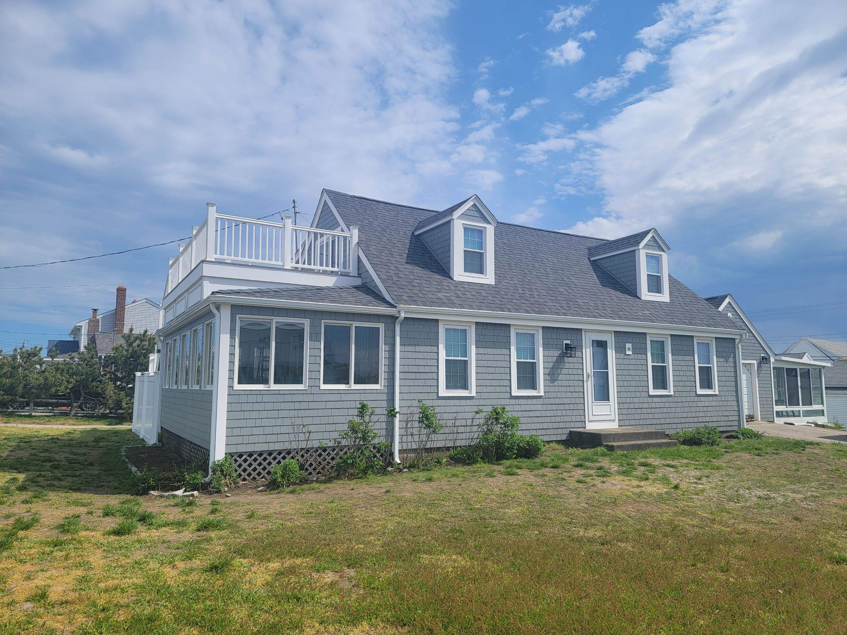 Siding Installation using James Hardie. Roof Installation using GAF by UBrothers Construction