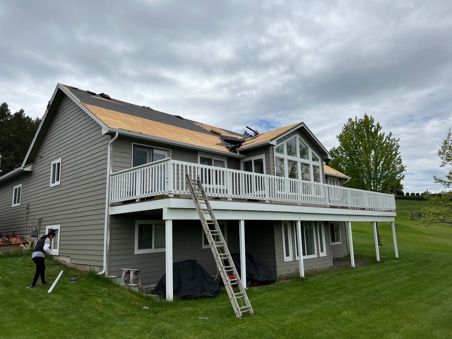 GAF Timberline HDZ - Charcoal by Montana Roofing Solutions
