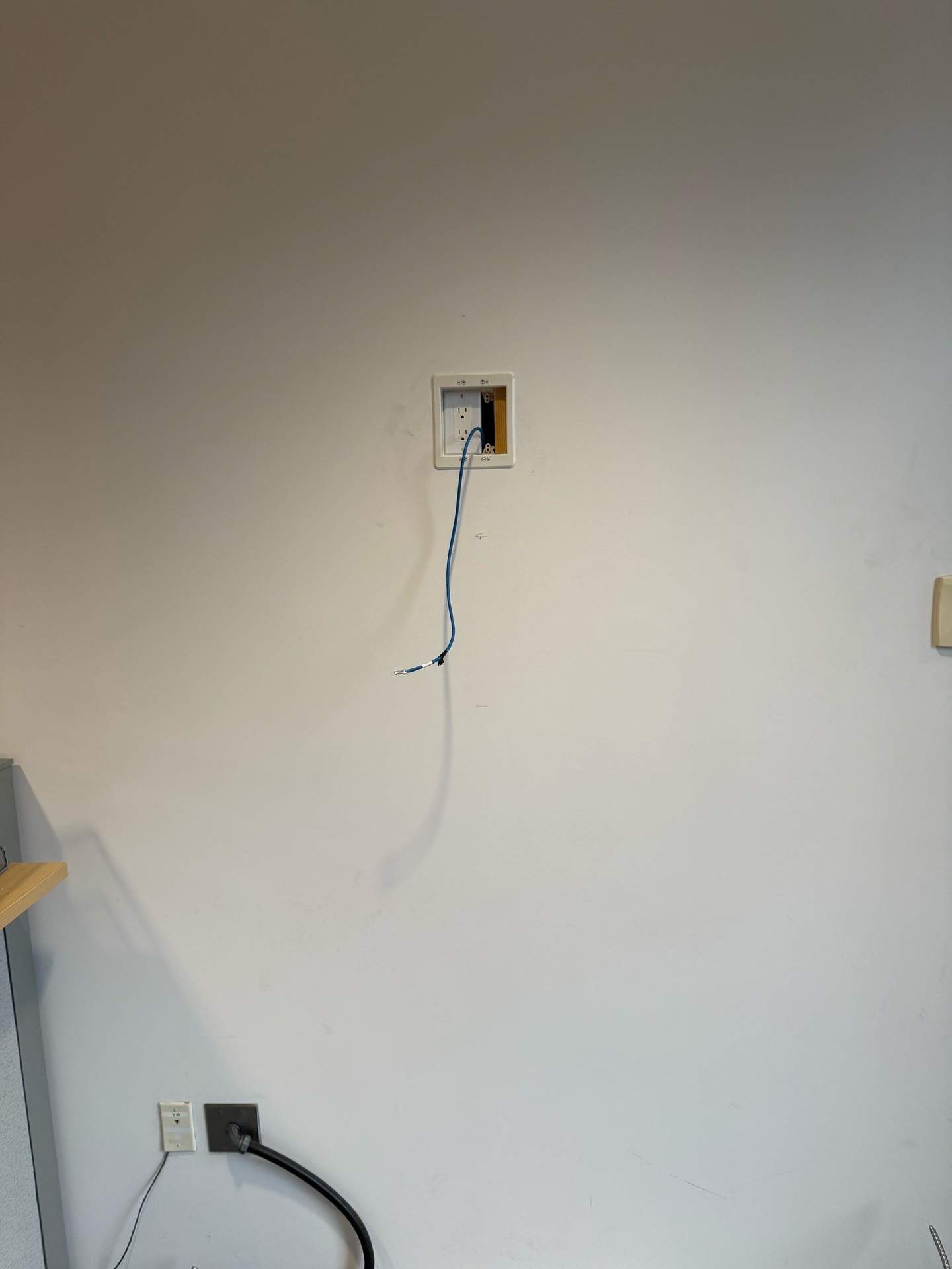 Lobby TV Installation Project – International Warehouse Facility, Compton, CA by Ring and Ping Inc.