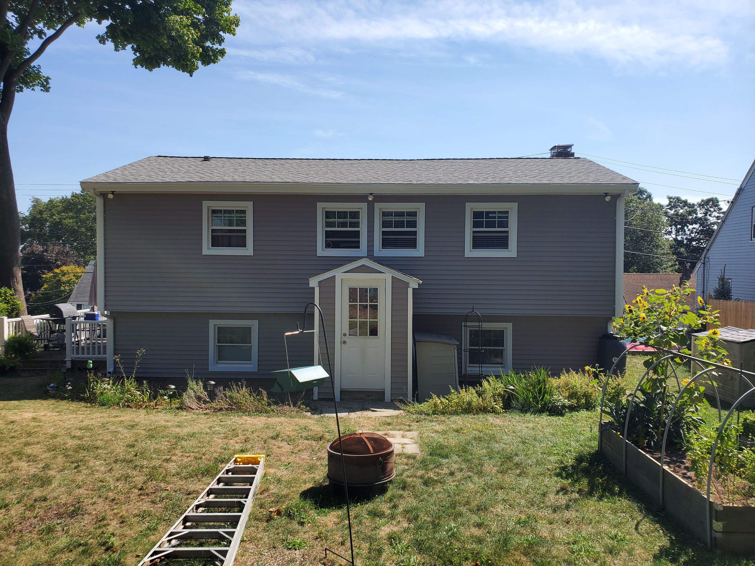 Siding Installation using CertainTeed and new GAF roofing by UBrothers Construction