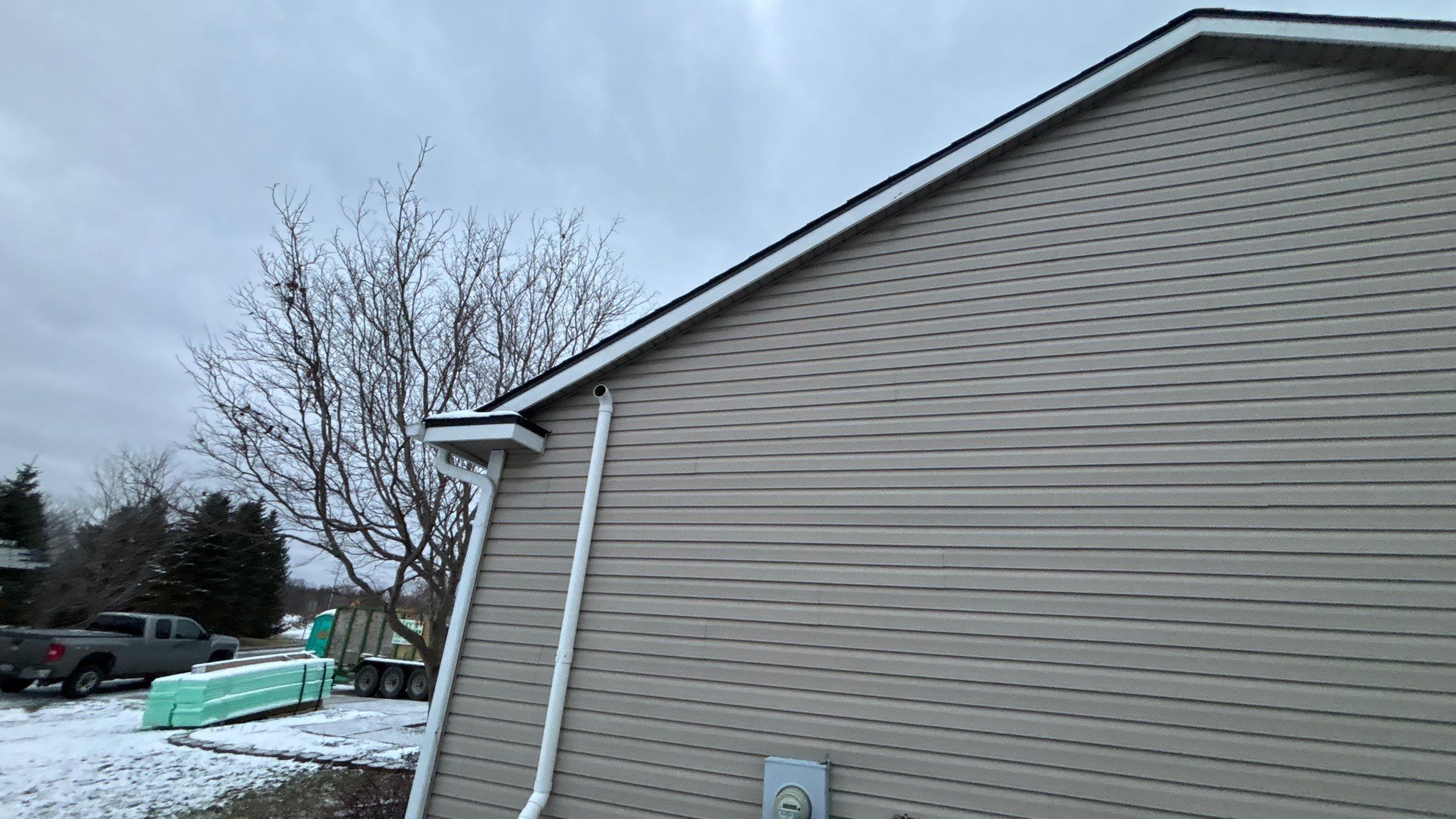 Siding Replacement using Alside Charter Oak D4.5" Riveria Dusk by 180 Contractors