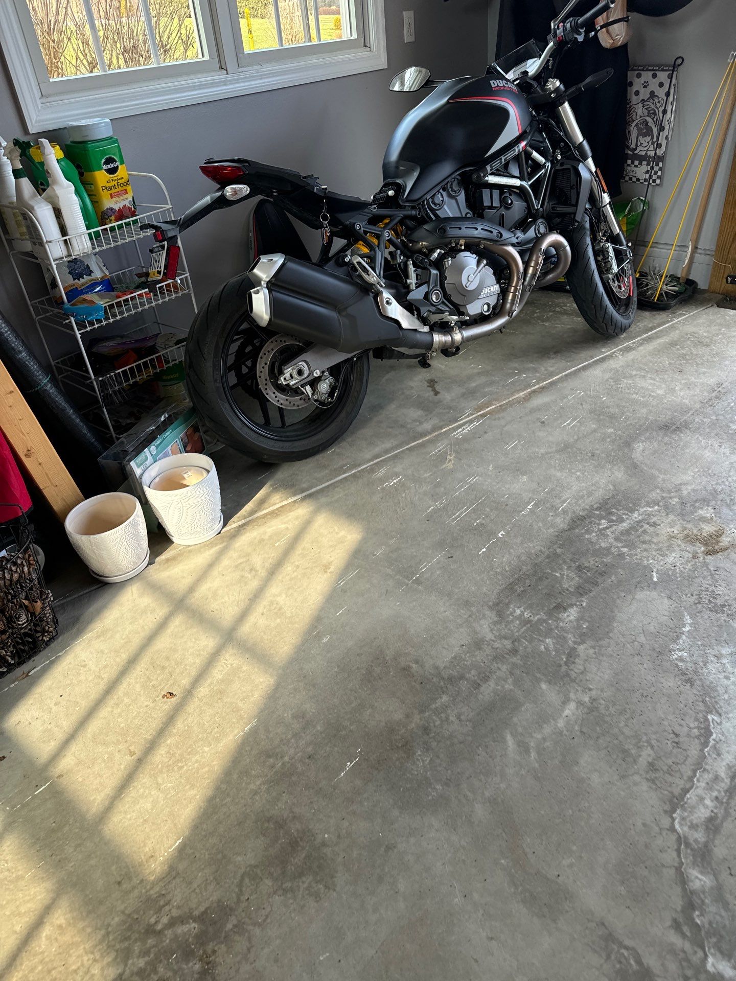 Driveway + Garage + Walkway Project in Meridian by Floors in a Day, Inc