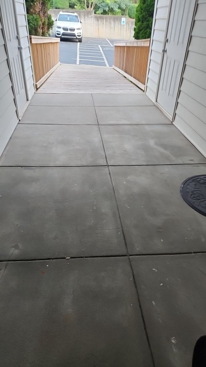 Appartment cleaning by Power Wash Masters LLC