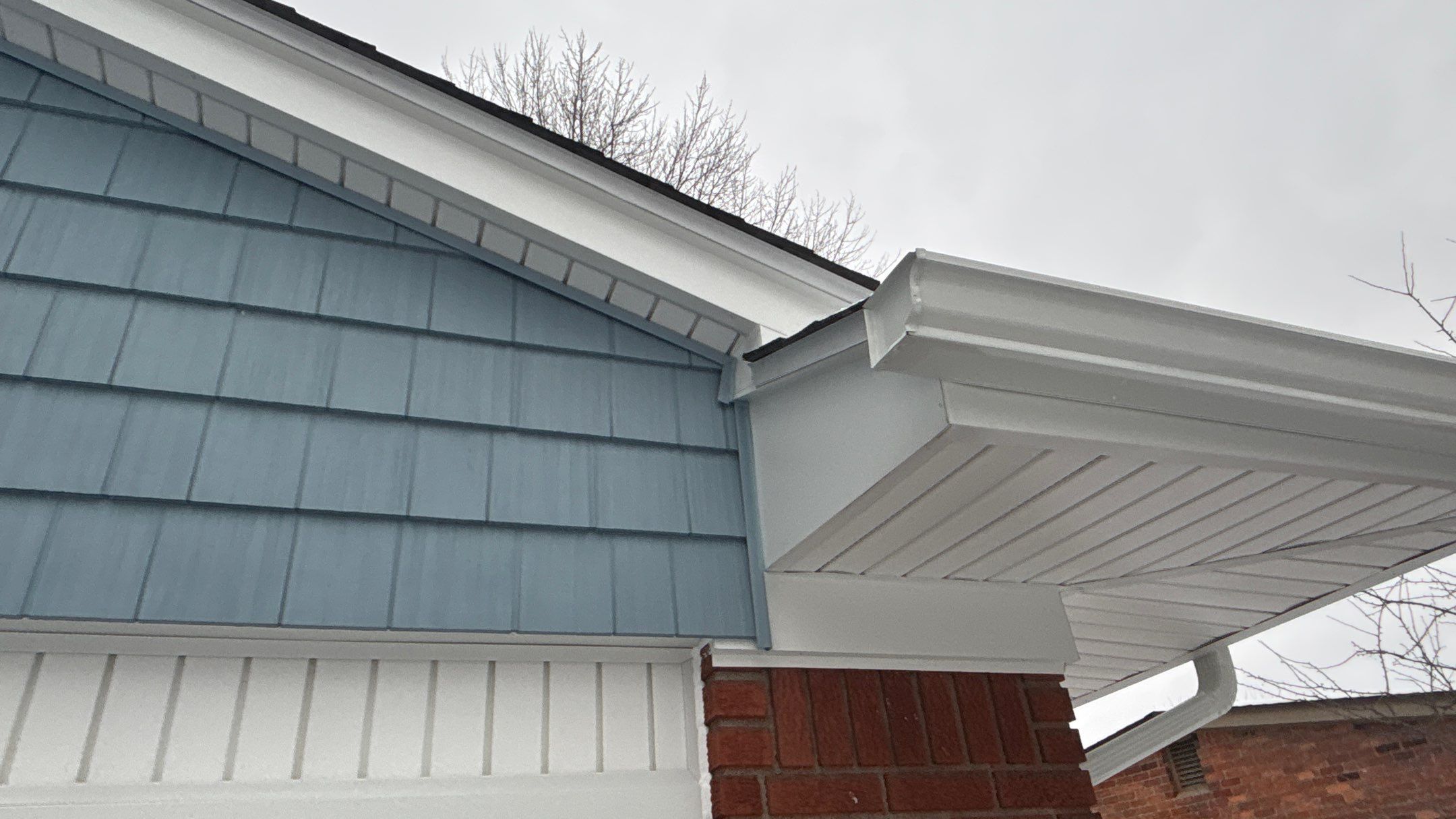 Siding Replacement using Alside Charter Oak D4.5" Colonial White by 180 Contractors