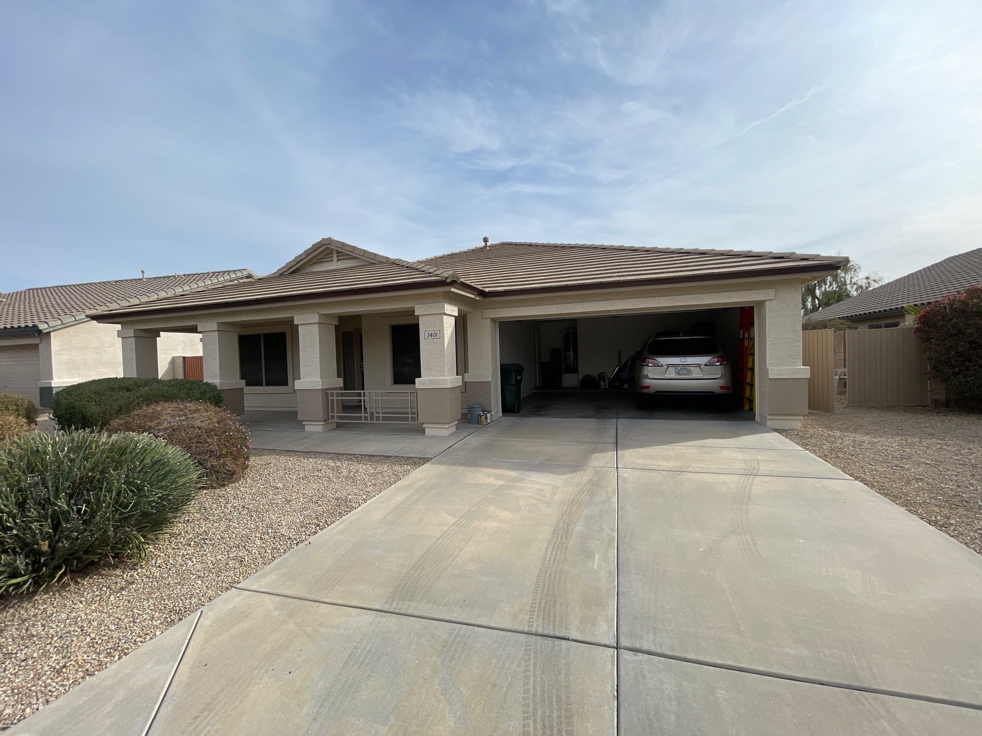 Hamilton - A Gorgeous Home Exterior Makeover in Phoenix, AZ with Dunn Edwards Paints by Double G Painting Contractors, LLC