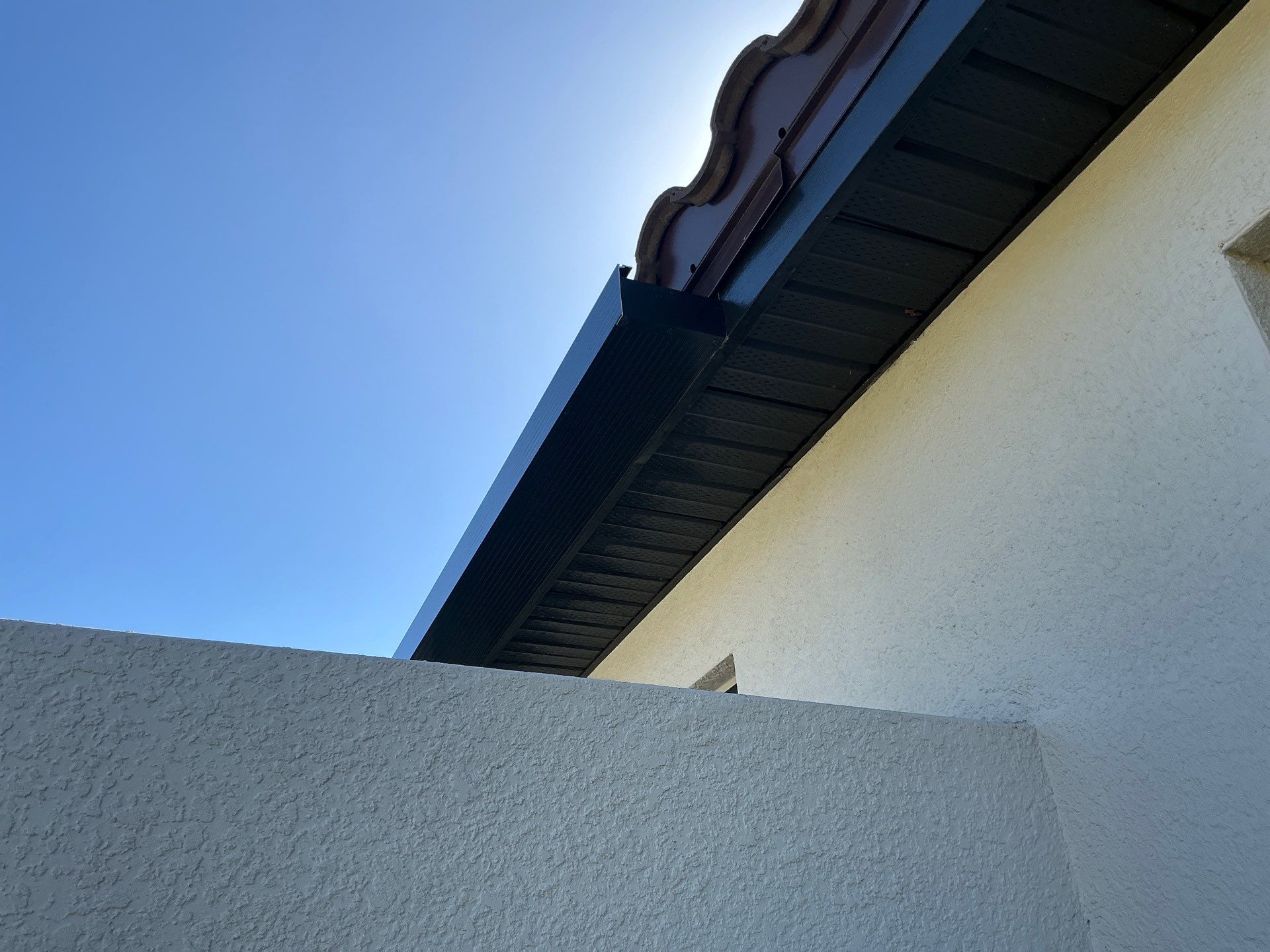 7-Inch Box Gutters for Homes in Bradenton FL by Gutter Professors