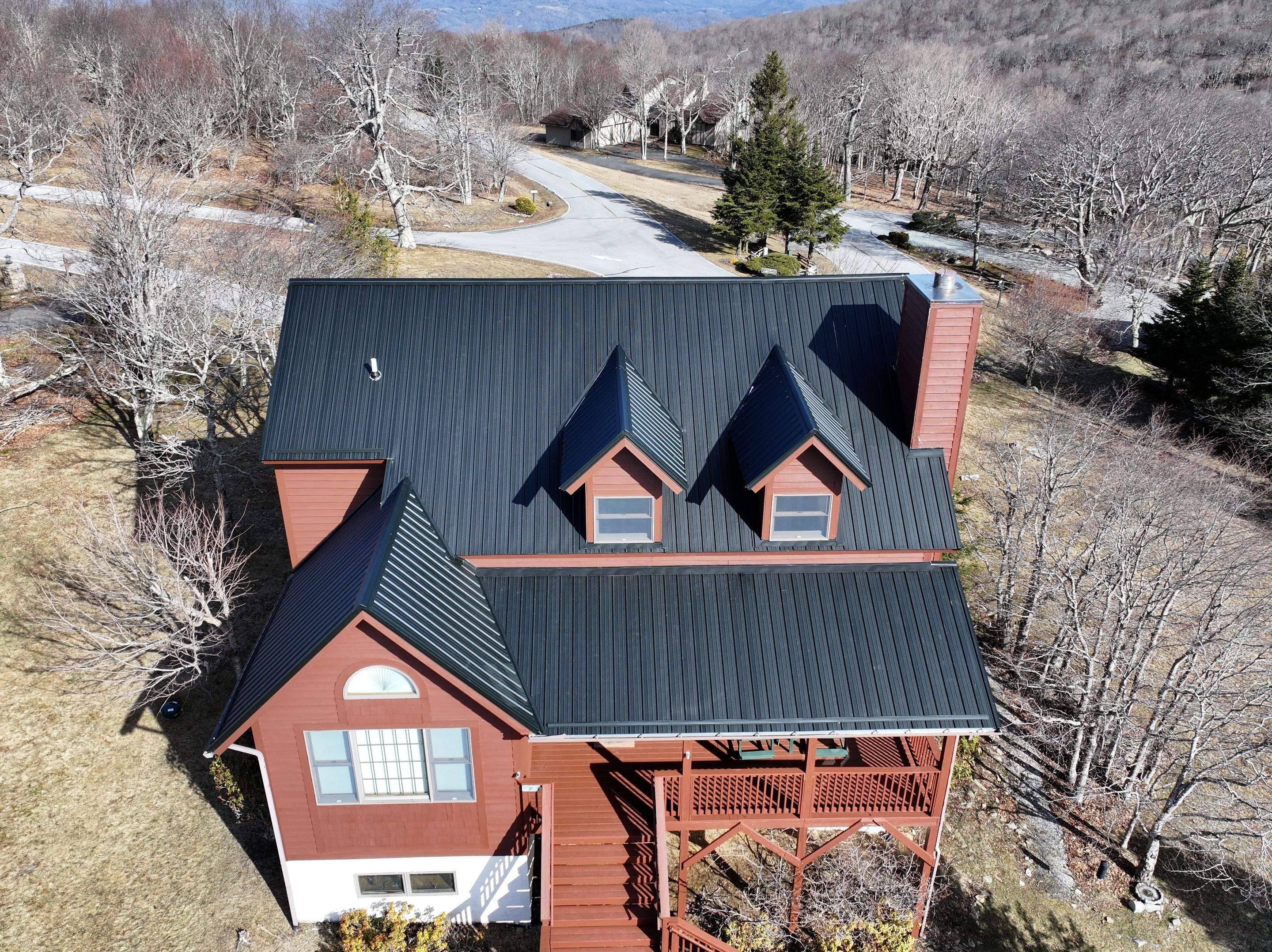 Dameron Residence by Omnia Roofing